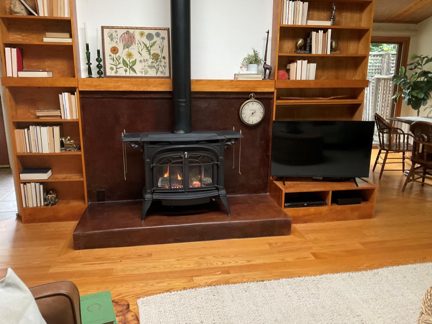 Felton, California, 95018, United States, 3 Bedrooms Bedrooms, ,3 BathroomsBathrooms,Residential,For Sale,1996895