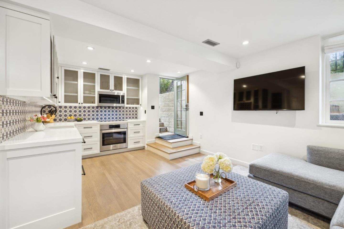 Menlo Park, California, 94025, United States, 4 Bedrooms Bedrooms, ,3 BathroomsBathrooms,Residential,For Sale,1901021