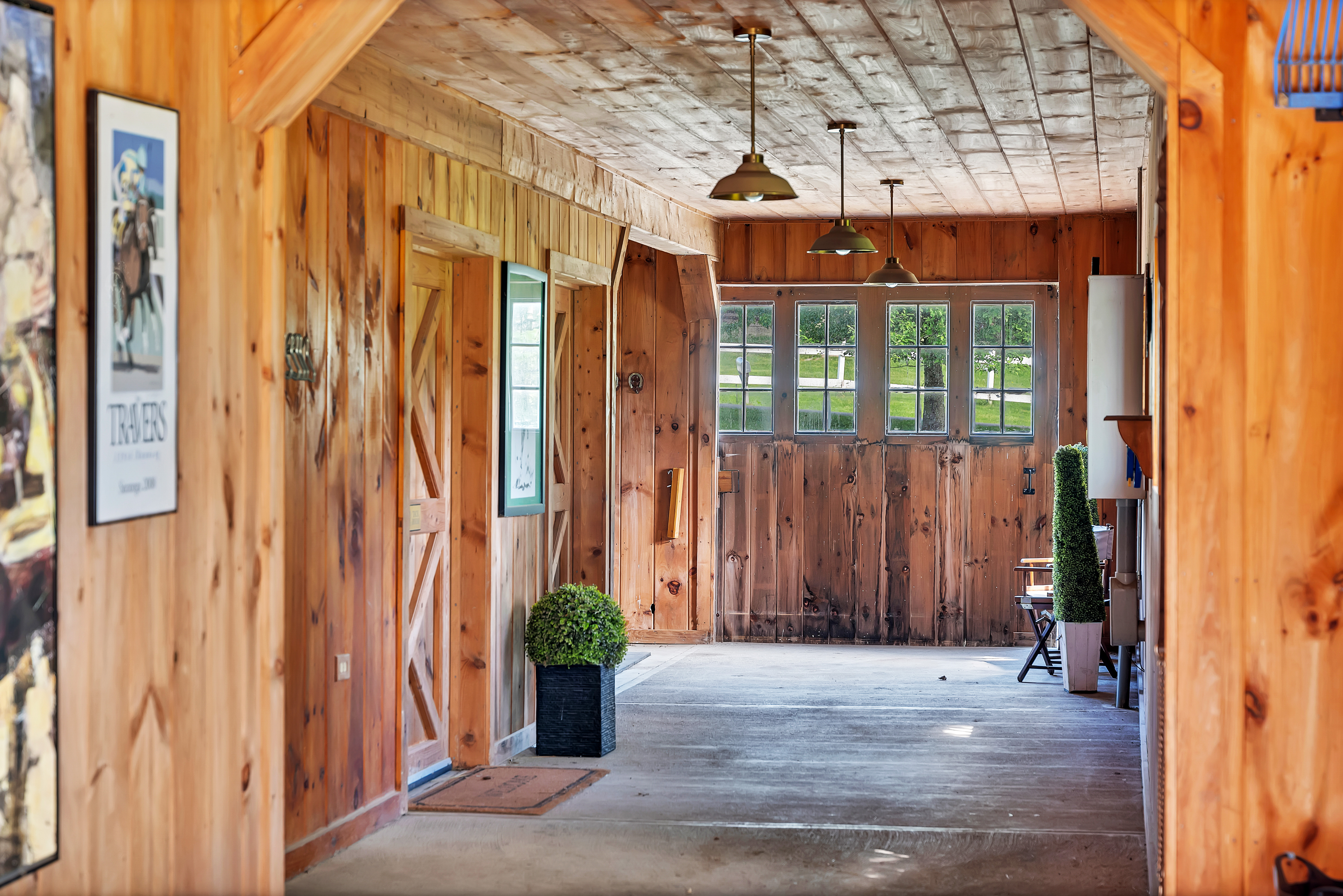  Equestrian Estate on 7 Acres - 物件實景
