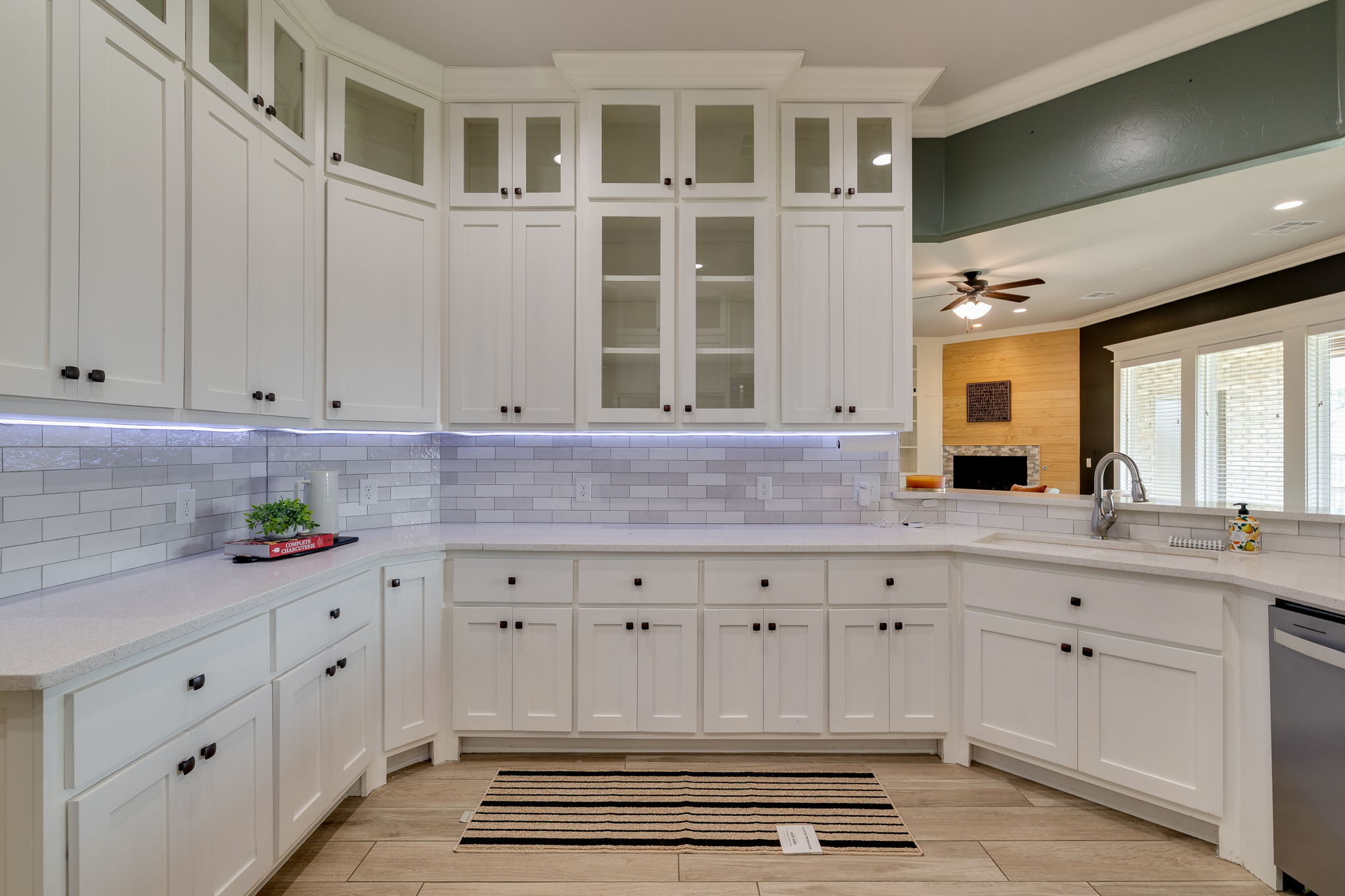  3904 Wedgewood Creek Drive, Oklahoma City, OK 73179 - 物件實景