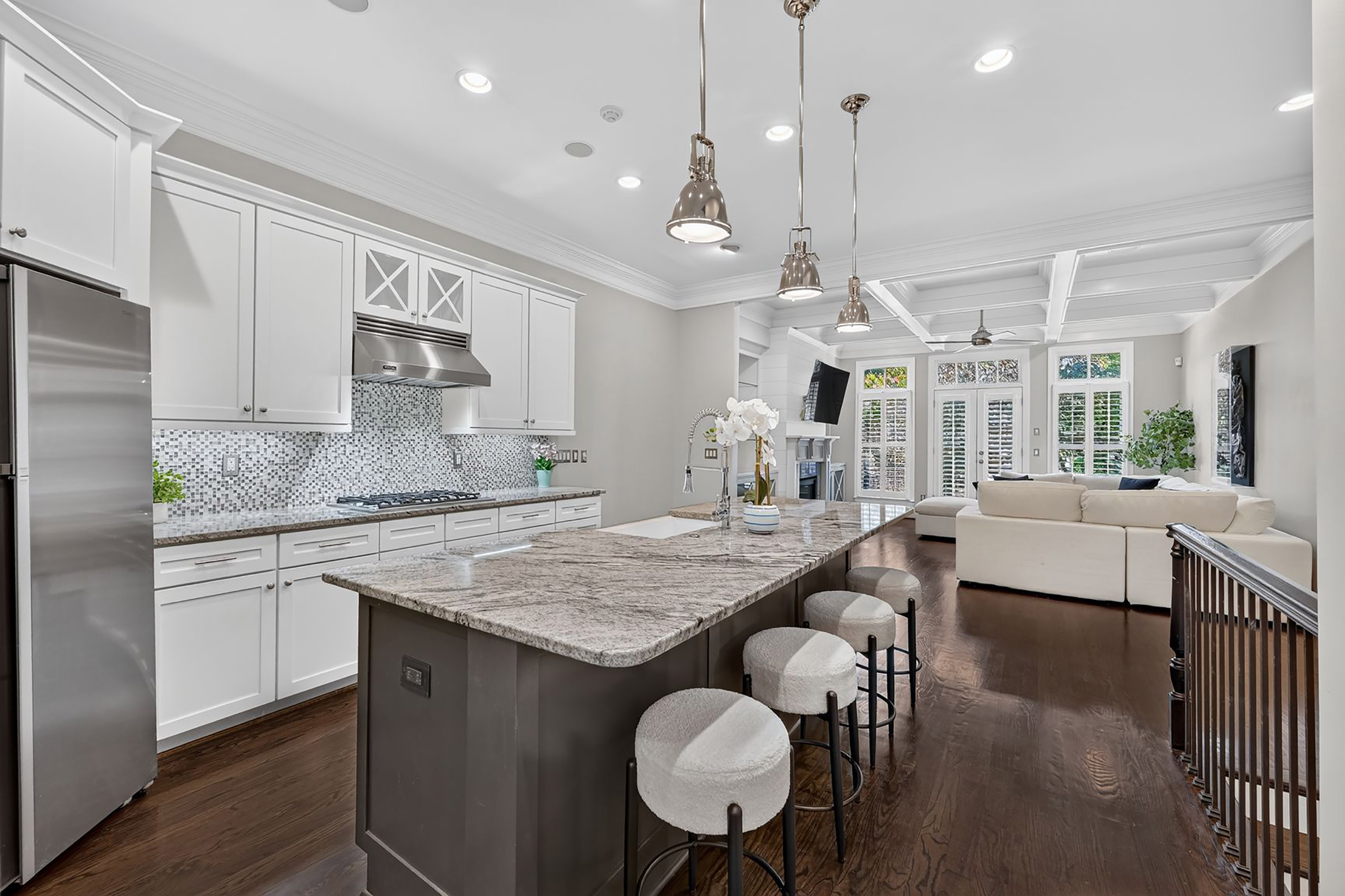  Exquisite Townhome in the Coveted Brownstones at Habersham - 物件實景