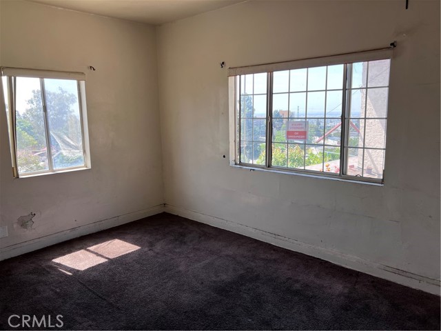 Los Angeles, California, 90063, United States, 5 Bedrooms Bedrooms, ,Residential,For Sale,1923113