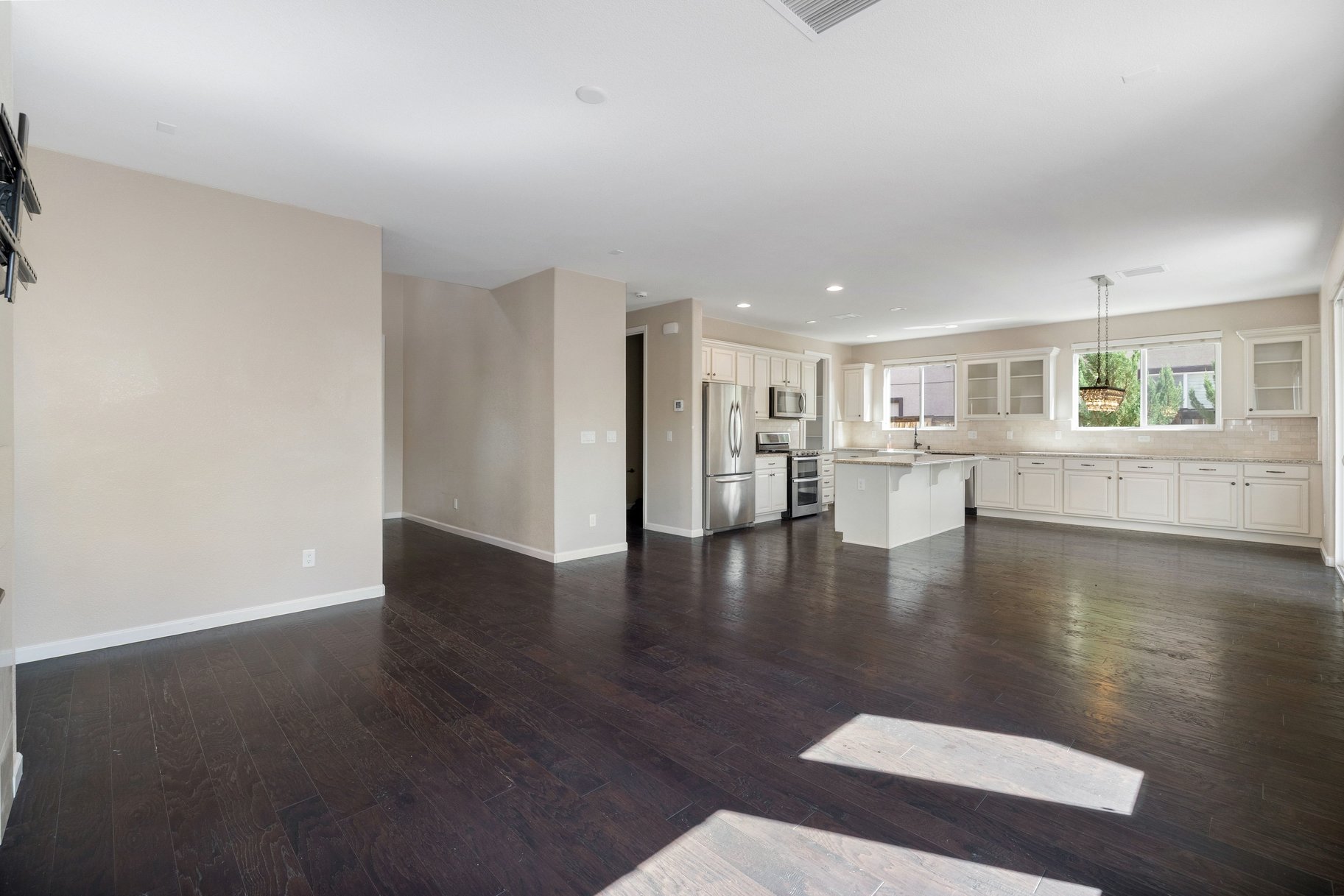  Reduced price. Many Upgrades. Exclusive gated community - 物件實景