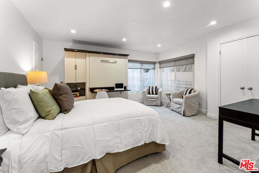 Los Angeles, California, 90049, United States, 2 Bedrooms Bedrooms, ,3 BathroomsBathrooms,Residential,For Sale,2003459