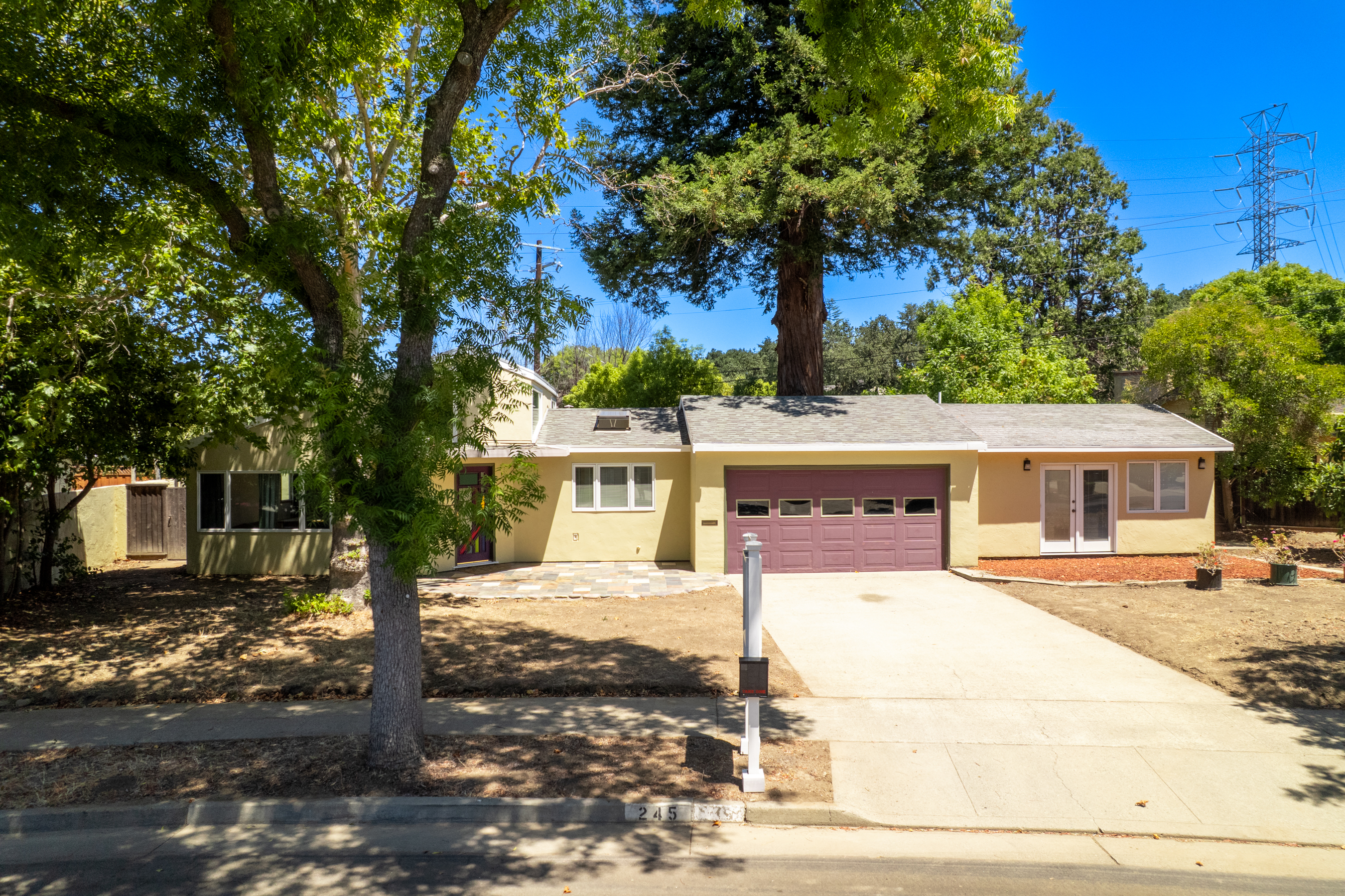  Corner Lot Retreat in the Heart of Los Gatos’ Vasona Corridor - 物件實景
