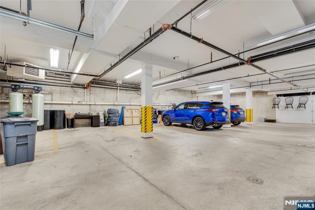 Morristown Town, New Jersey, 07960, United States, 2 Bedrooms Bedrooms, ,3 BathroomsBathrooms,Residential,For Sale,1993280