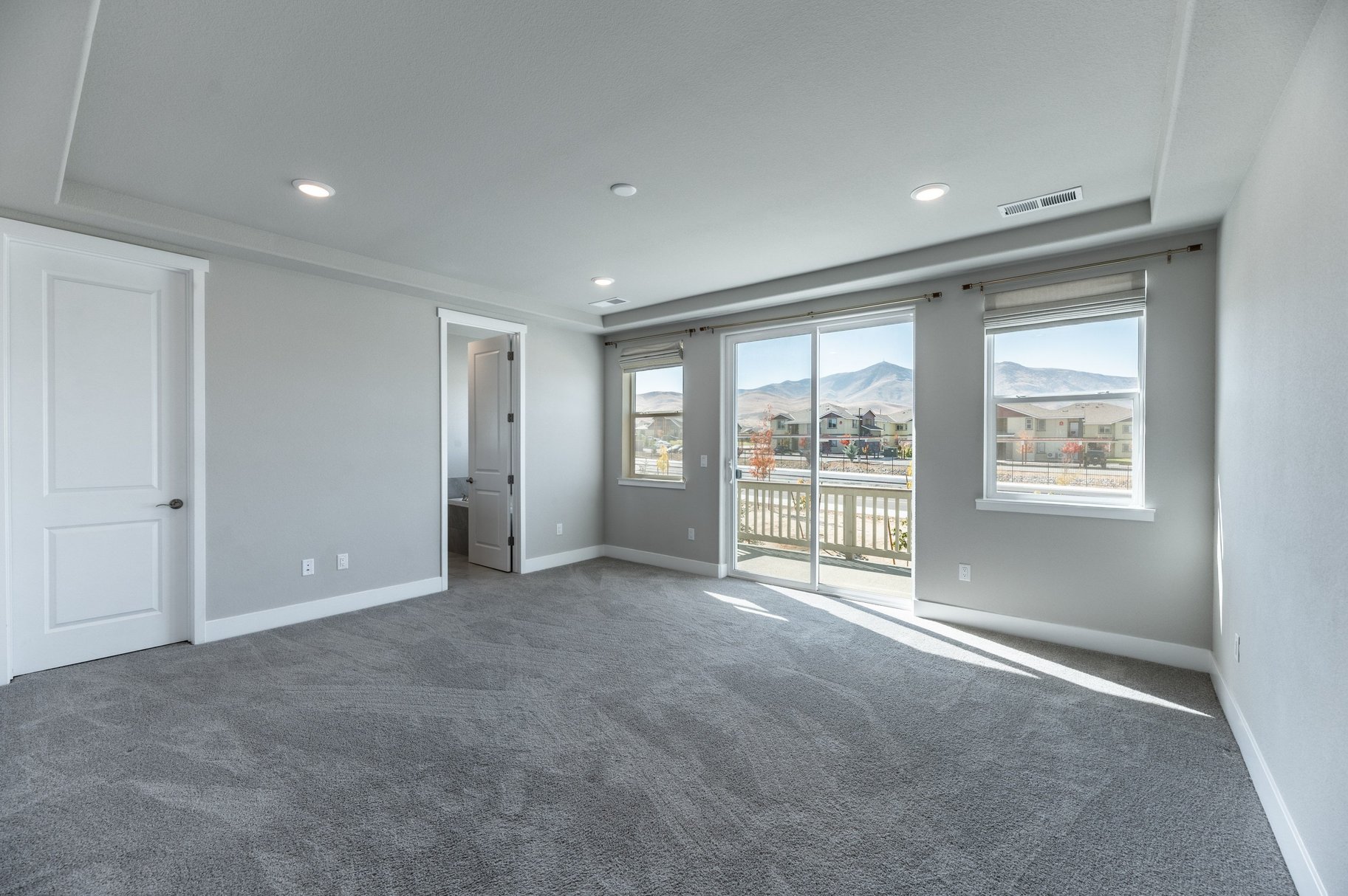  Upgraded Two Story with Unfiltered Peavine Views - 物件實景