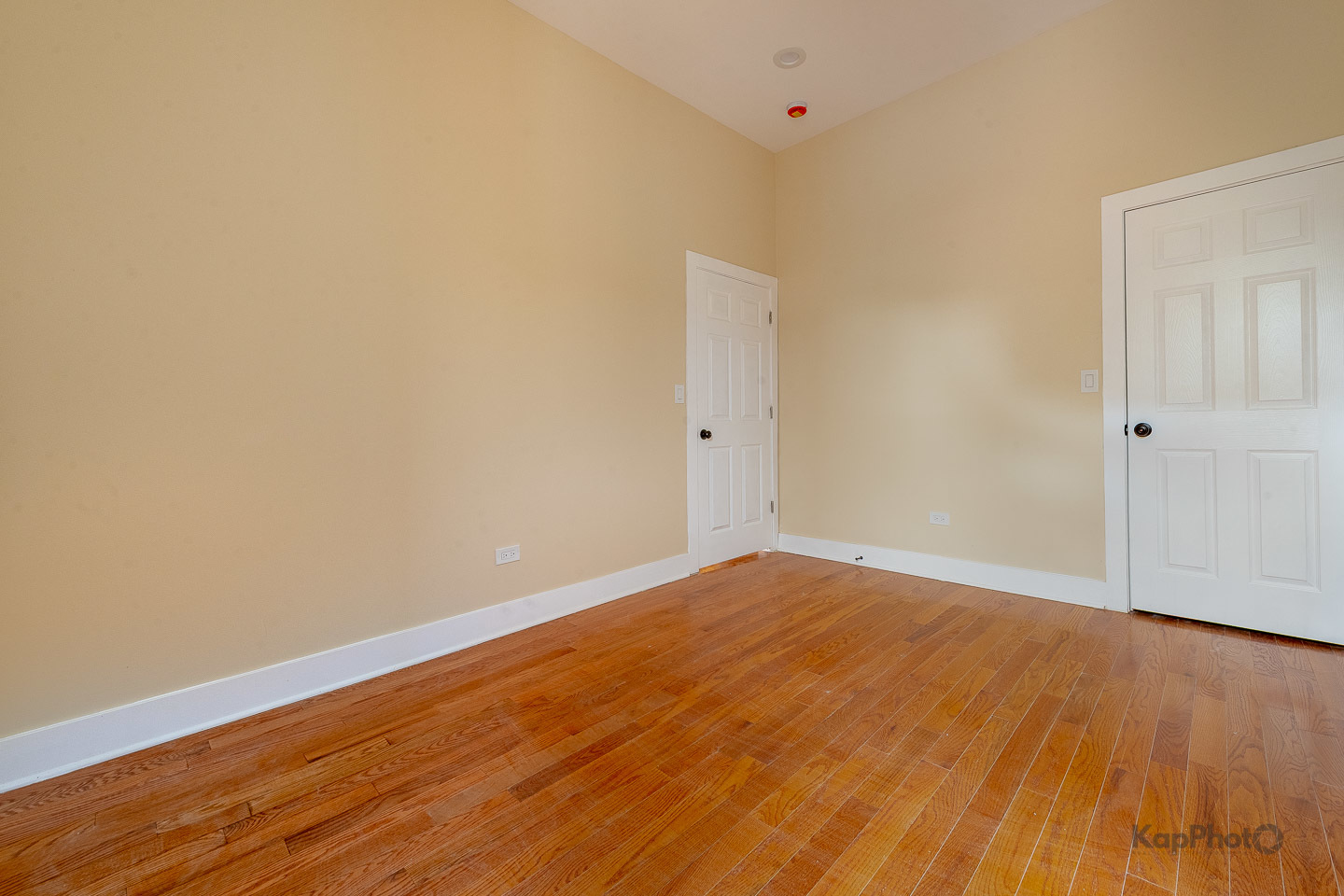 Chicago, Illinois, 60624, United States, 9 Bedrooms Bedrooms, ,Residential,For Sale,1905633