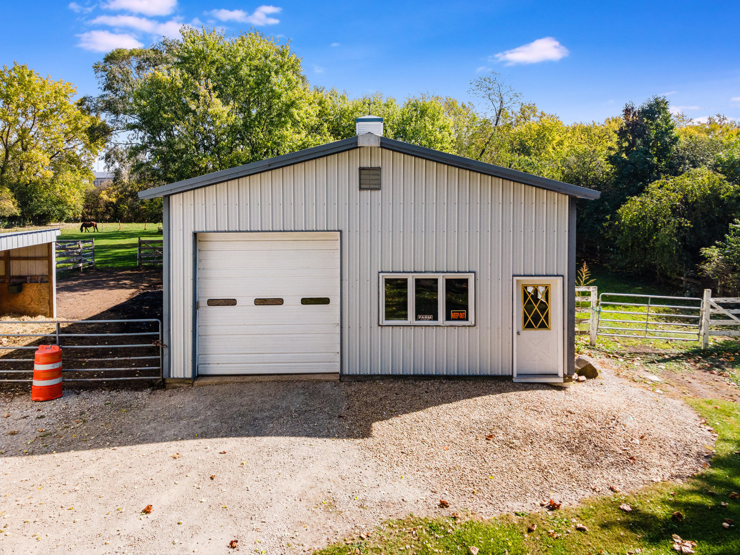 Naperville, Illinois, 60563, United States, 3 Bedrooms Bedrooms, ,3 BathroomsBathrooms,Residential,For Sale,1982481
