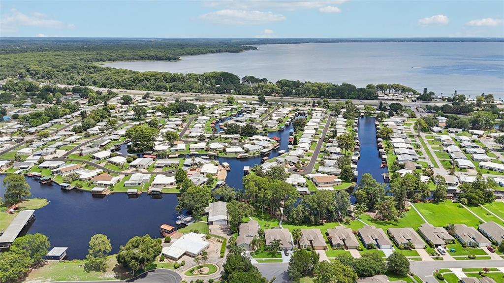 Tavares, Florida, 32778, United States, 2 Bedrooms Bedrooms, ,2 BathroomsBathrooms,Residential,For Sale,1867247