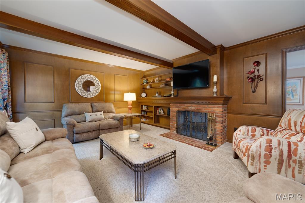 Chesterfield, Missouri, 63017, United States, 4 Bedrooms Bedrooms, ,3 BathroomsBathrooms,Residential,For Sale,1966337