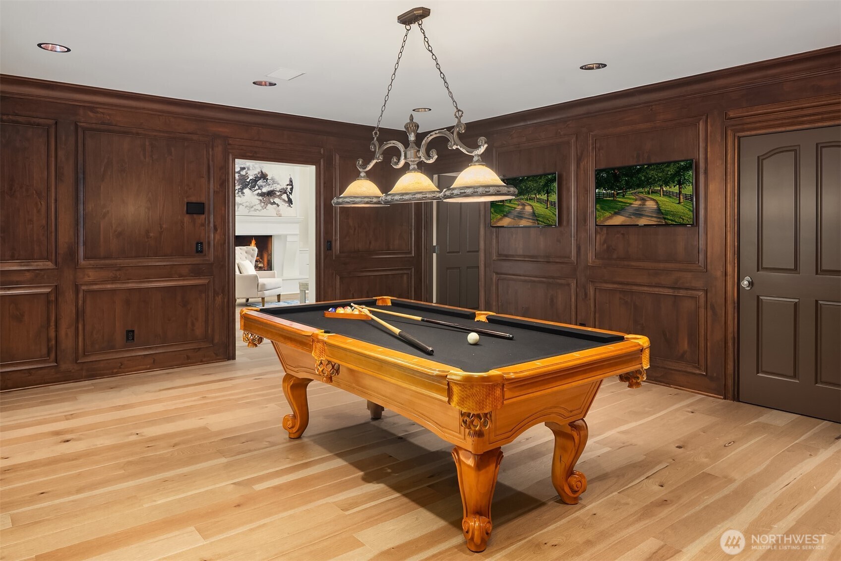 Bellevue, Washington, 98004, United States, 5 Bedrooms Bedrooms, ,4 BathroomsBathrooms,Residential,For Sale,1917524