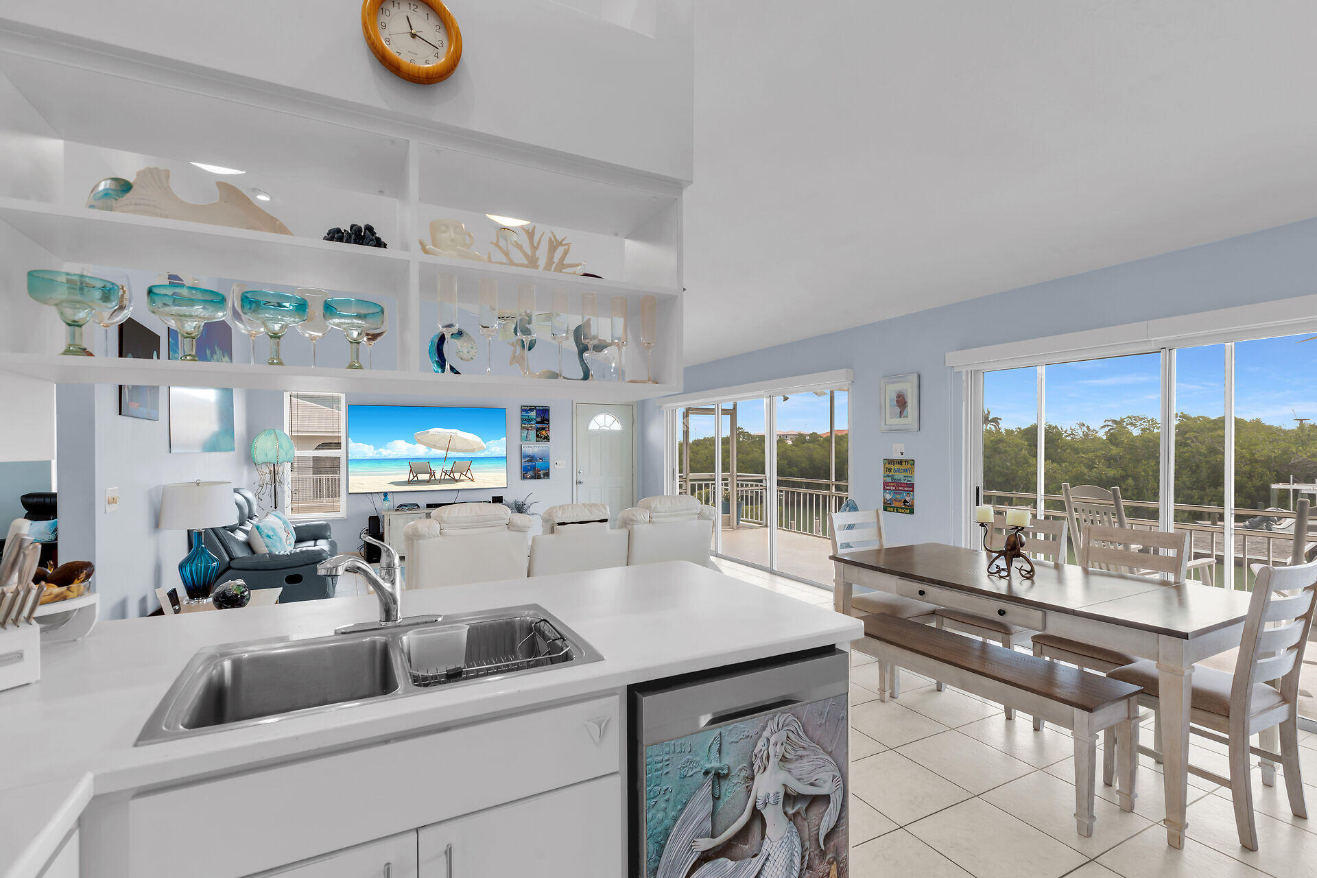 MARATHON, Florida, 33050, United States, 3 Bedrooms Bedrooms, ,2 BathroomsBathrooms,Residential,For Sale,2002078