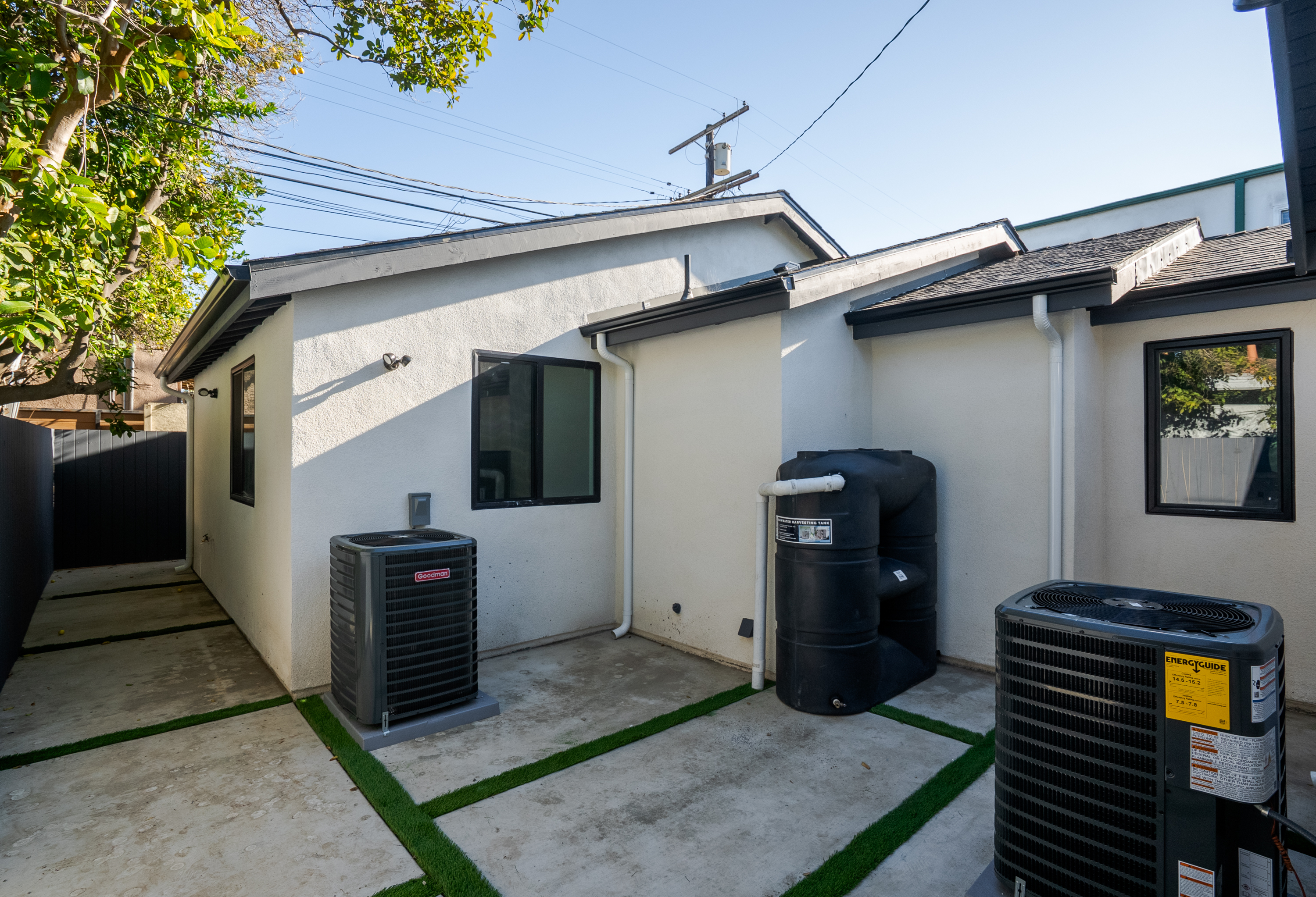  2706  S Cochran Ave - 物件實景