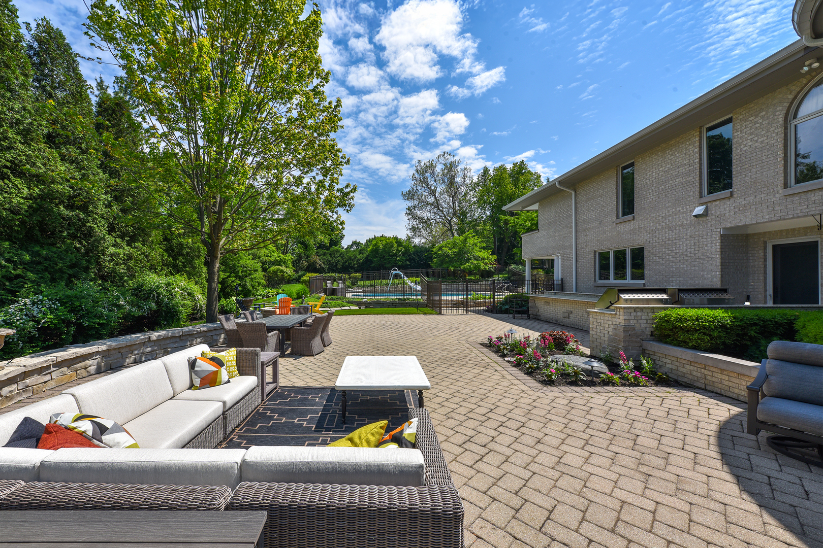 Inverness, Illinois, 60067, United States, 6 Bedrooms Bedrooms, ,10 BathroomsBathrooms,Residential,For Sale,1980609