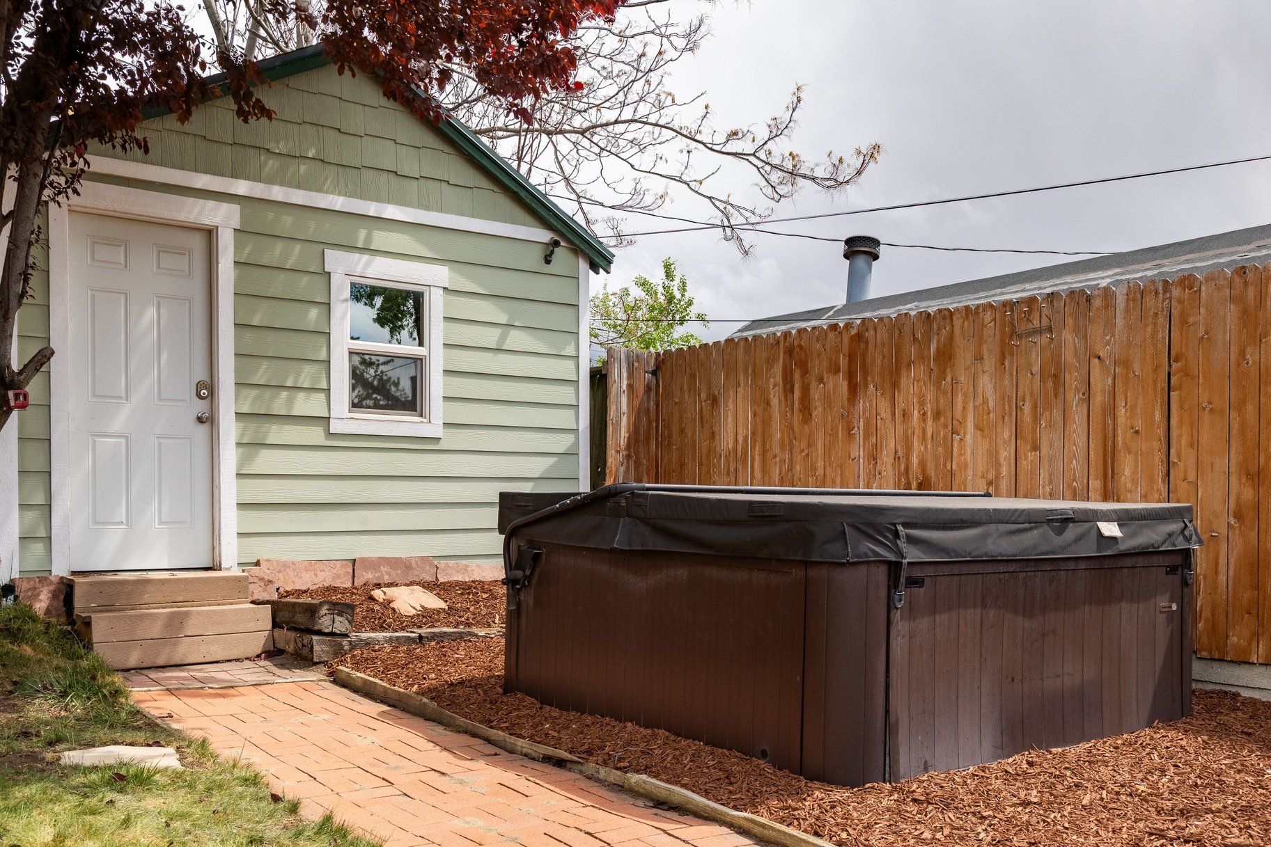  Charming Avenues Home Blending Timeless Character with Everyday Comfort - 物件實景