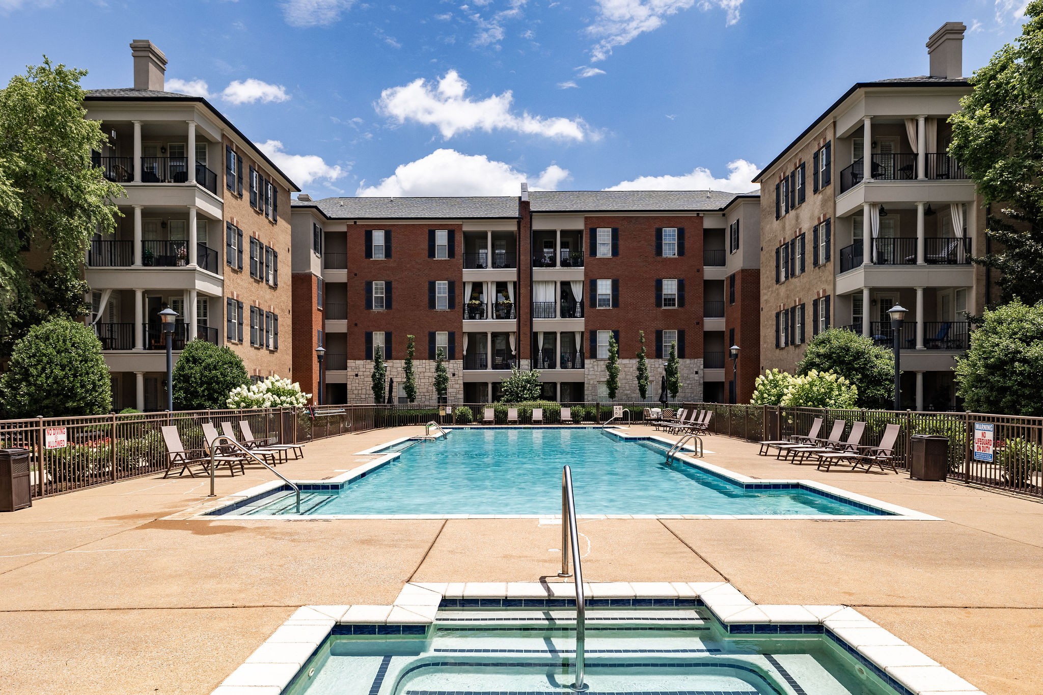  311 Seven Springs Way, Brentwood, TN, 37027 - 物件實景