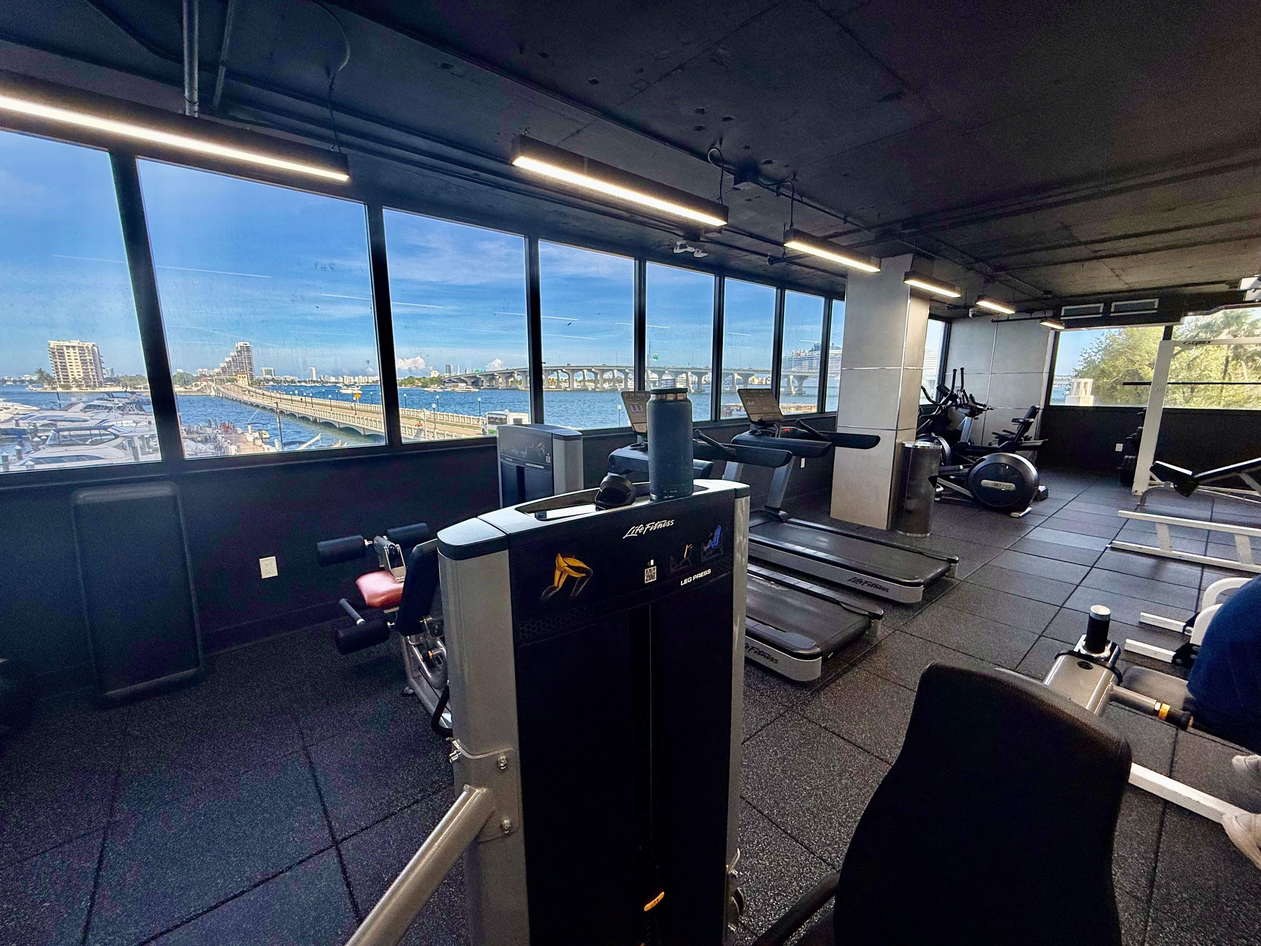  555 NE 15th St, Miami, FL, 33132 - 物件實景