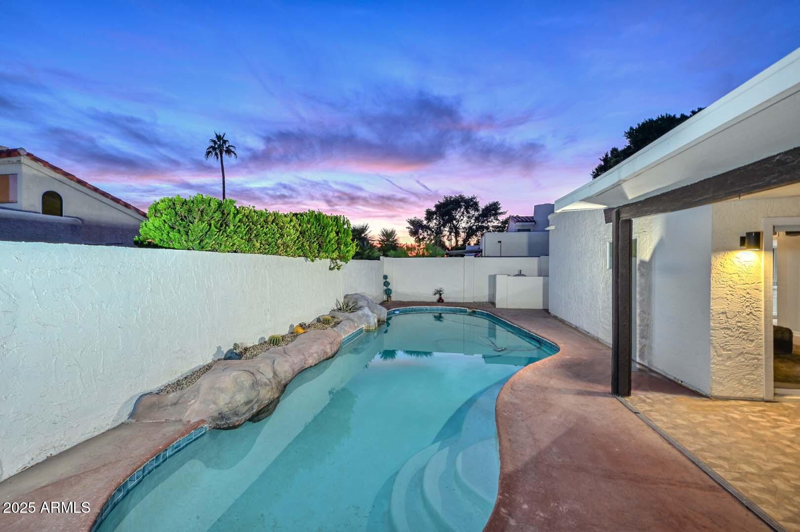 Scottsdale, Arizona, 85250, United States, 3 Bedrooms Bedrooms, ,3 BathroomsBathrooms,Residential,For Sale,1987857