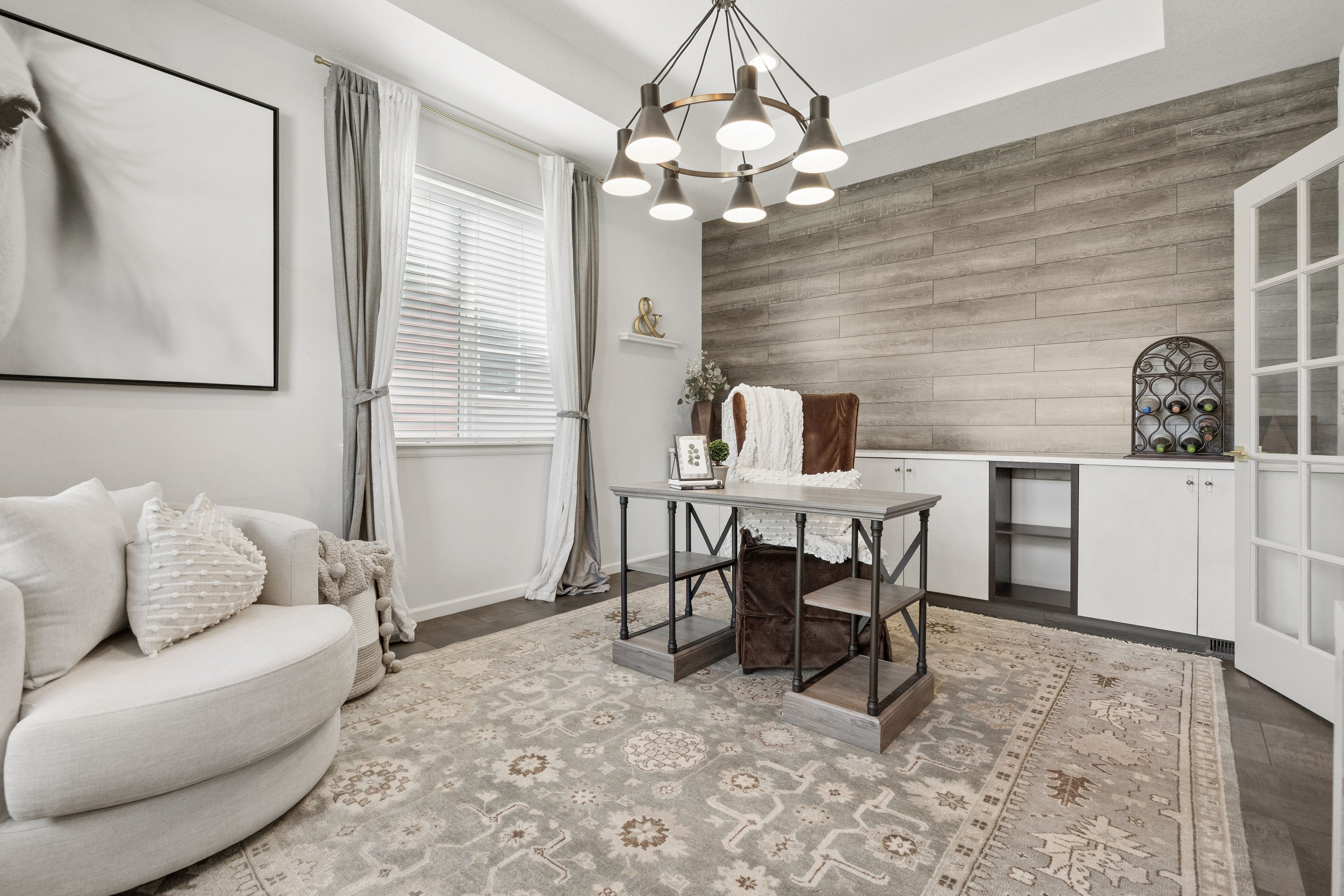  A beautifully appointed two-story home in the desirable Blackstone Country Club. - 物件實景