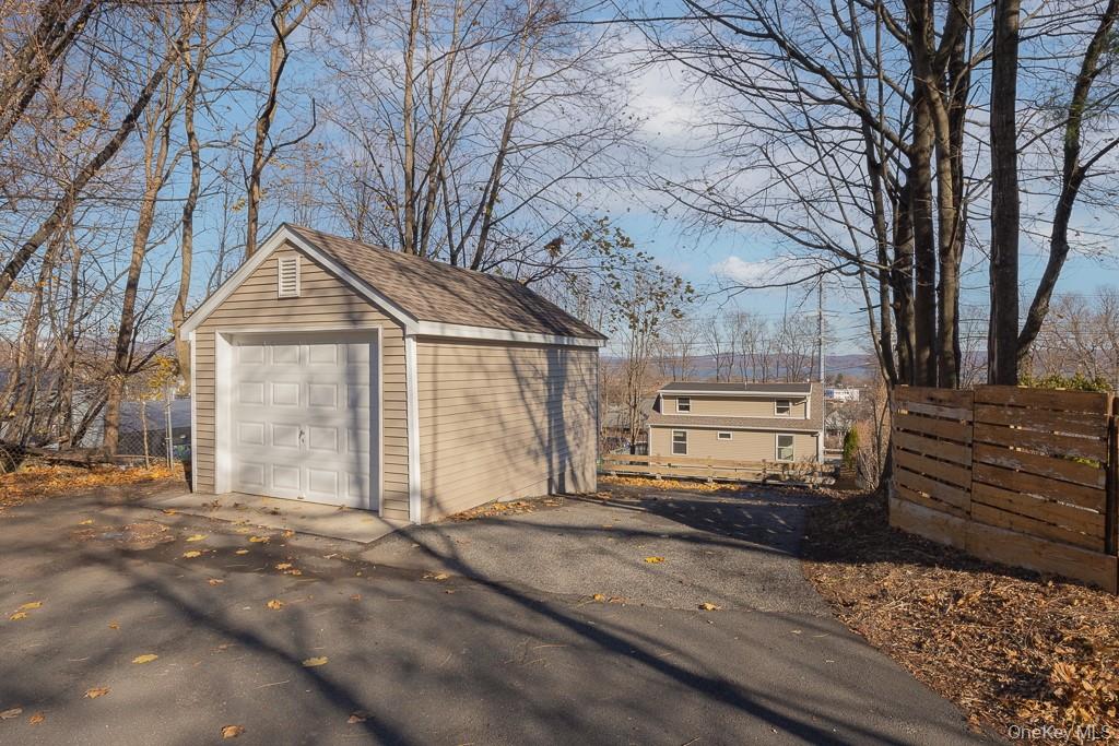 Haverstraw, New York, 10927, United States, 4 Bedrooms Bedrooms, ,2 BathroomsBathrooms,Residential,For Sale,2001244