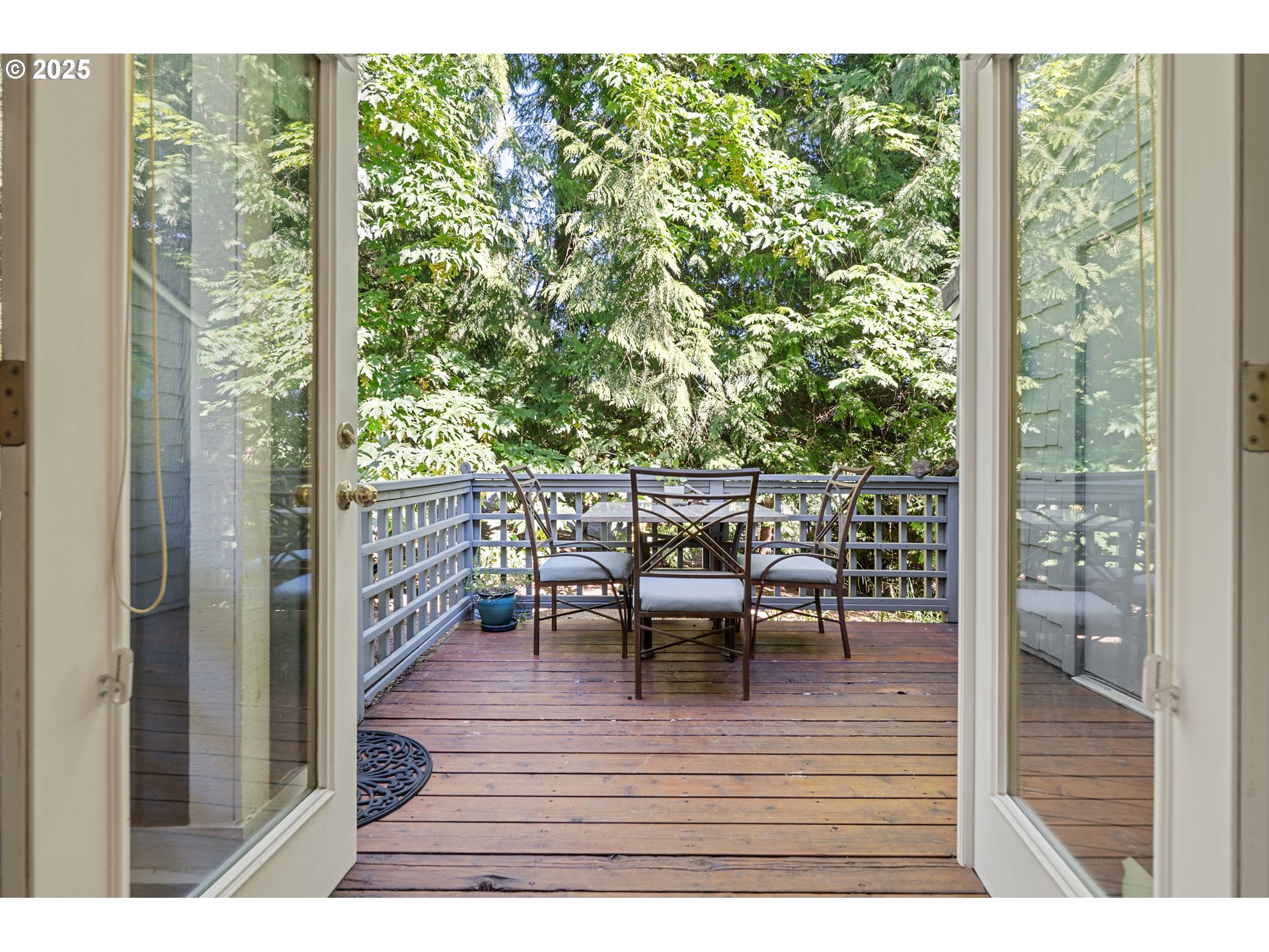 Portland, Oregon, 97229, United States, 2 Bedrooms Bedrooms, ,2 BathroomsBathrooms,Residential,For Sale,1925934