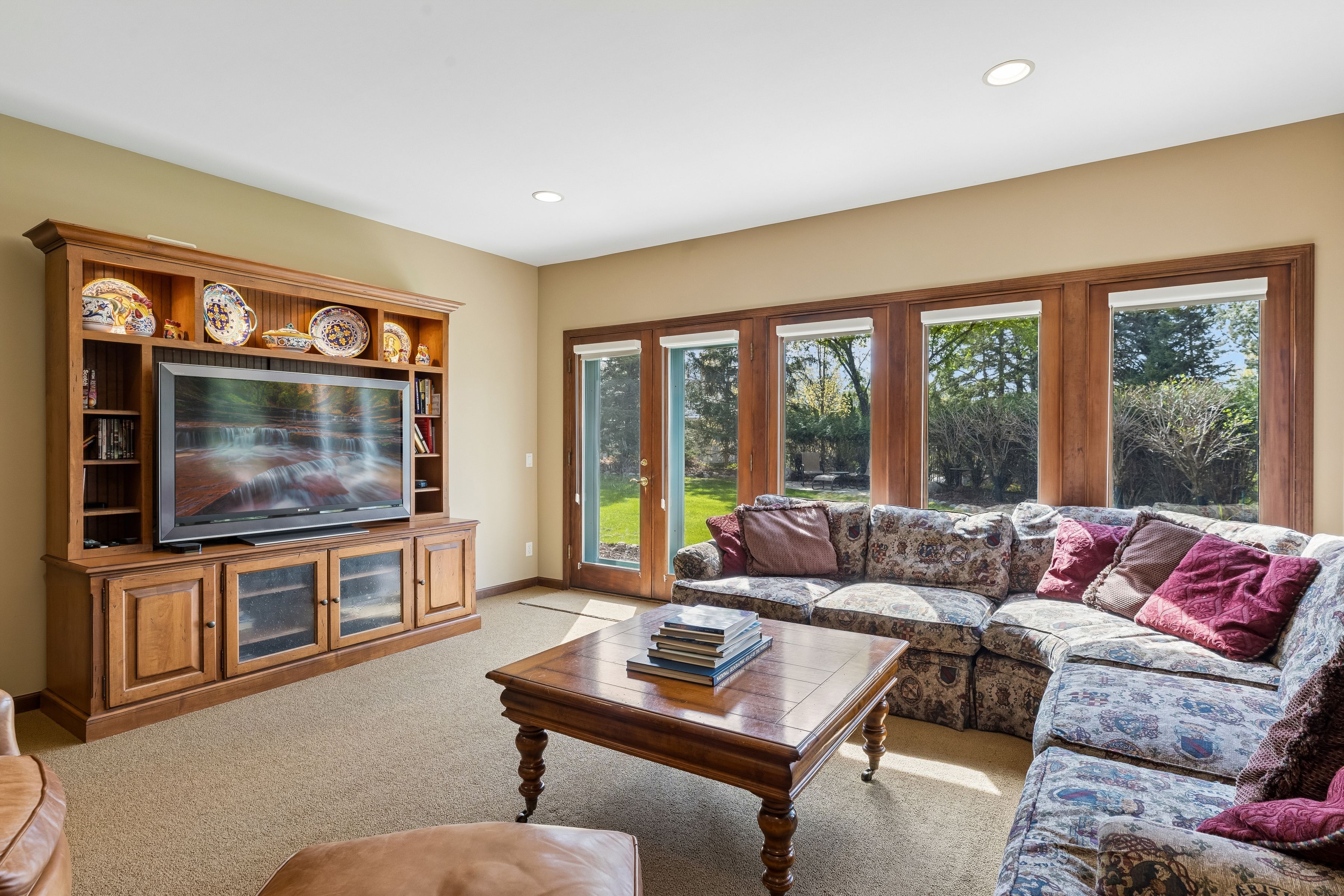  Graceful Executive Living in a Serene Edina Setting - 物件實景