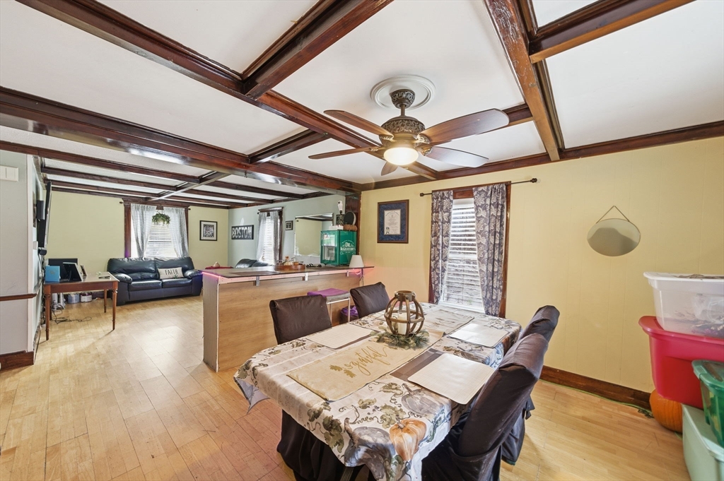 Methuen, Massachusetts, 01844, United States, 5 Bedrooms Bedrooms, ,2 BathroomsBathrooms,Residential,For Sale,2000713