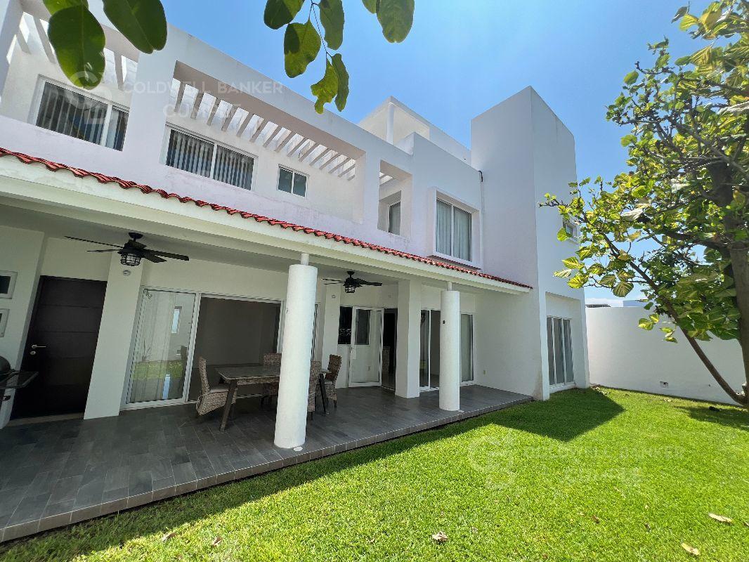 Alvarado, Veracruz de Ignacio de la Llave, 95264, Mexico, 4 Bedrooms Bedrooms, ,5 BathroomsBathrooms,Residential,For Sale,1991660