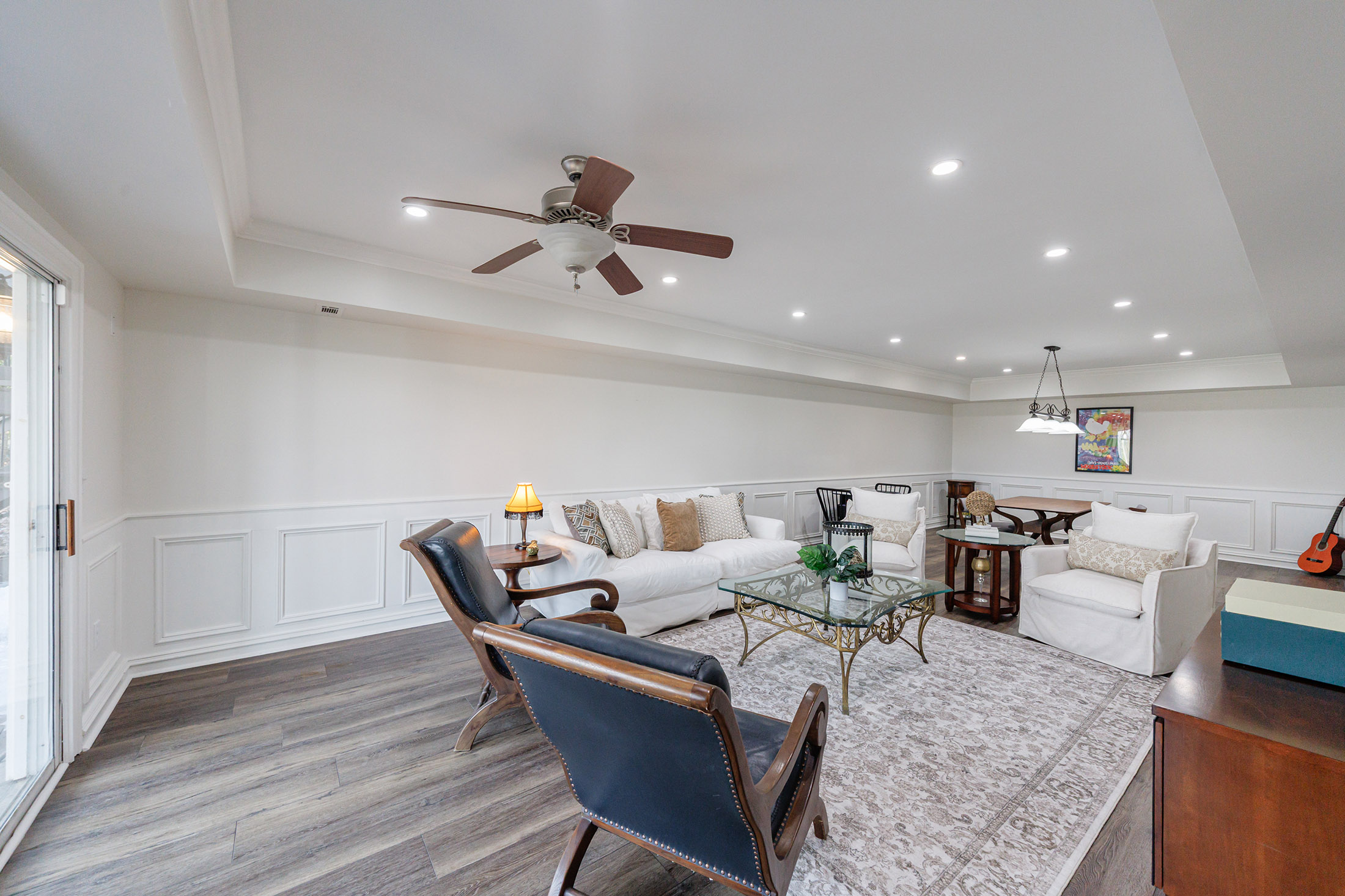  Renovated Turnkey Lakefront Residence - 物件實景