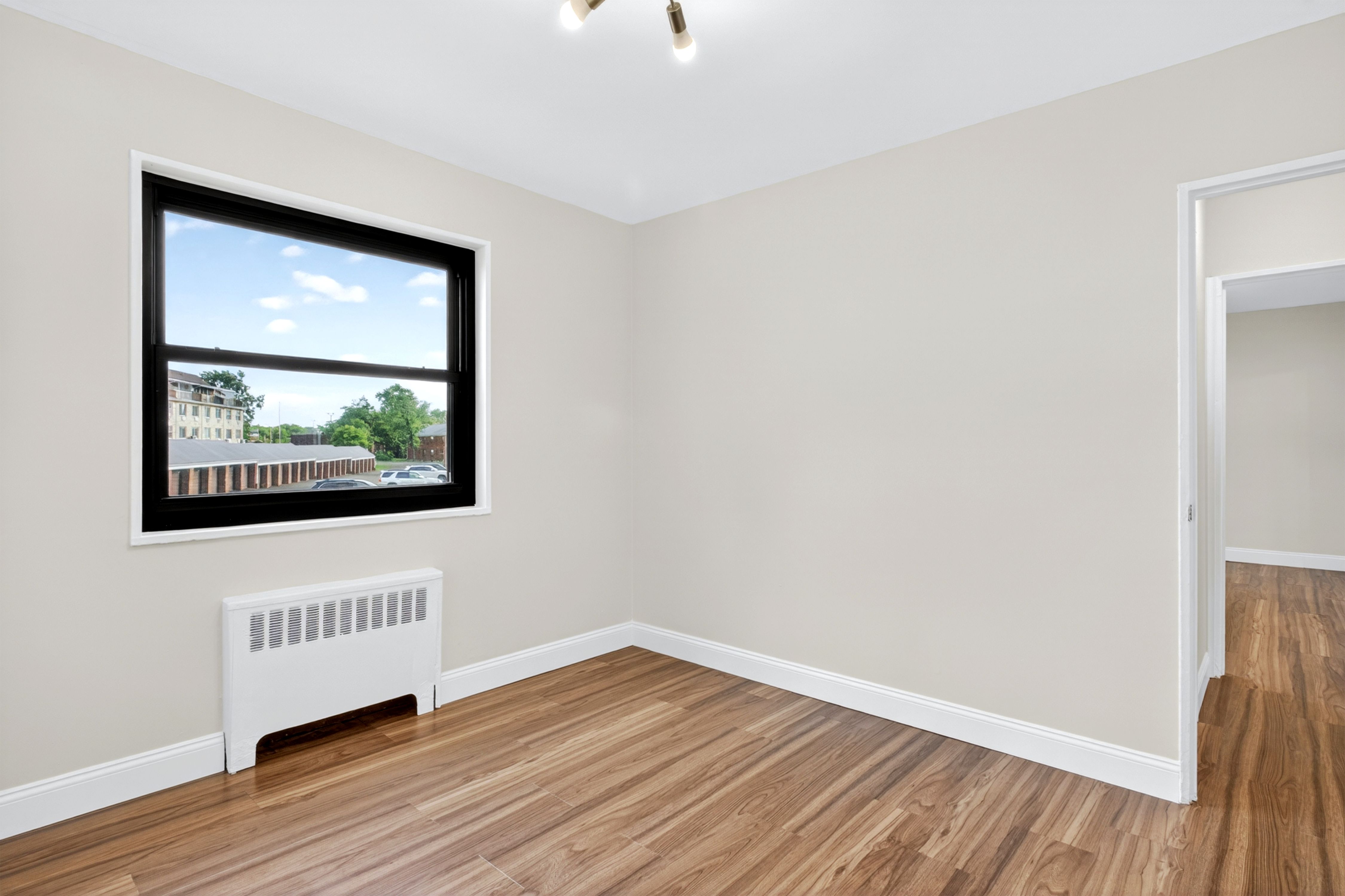  160-28 17th Avenue, Whitestone, NY, 11357 - 物件實景