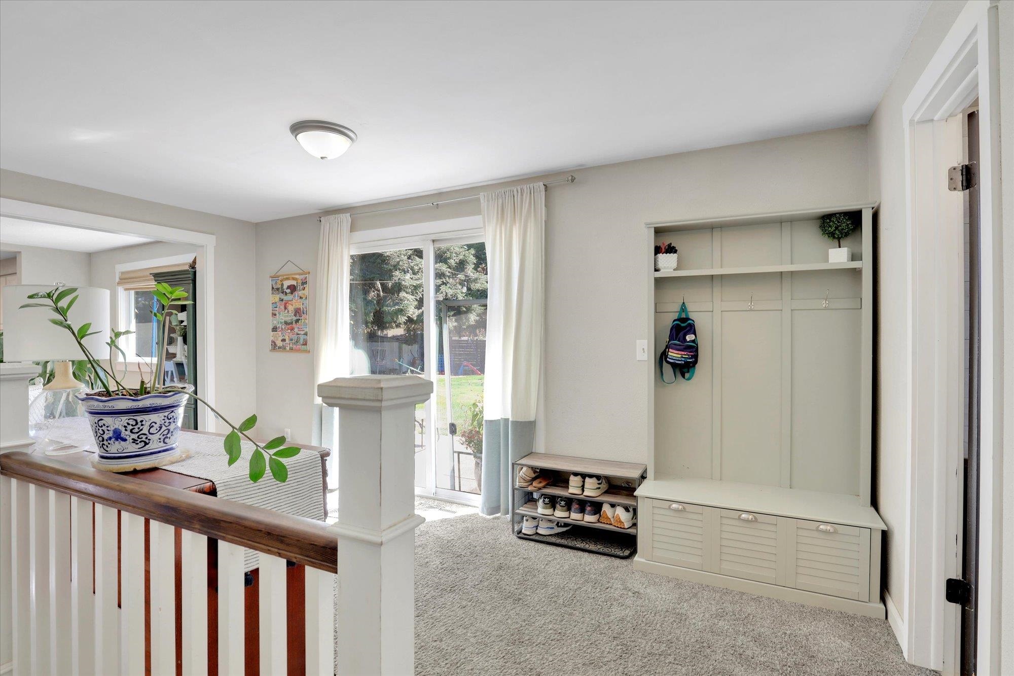 Spokane Valley, Washington, 99216, United States, 4 Bedrooms Bedrooms, ,3 BathroomsBathrooms,Residential,For Sale,1927363