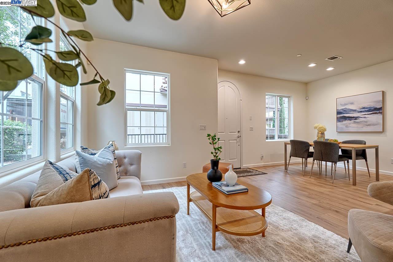 Fremont, California, 94555, United States, 3 Bedrooms Bedrooms, ,3 BathroomsBathrooms,Residential,For Sale,1940973