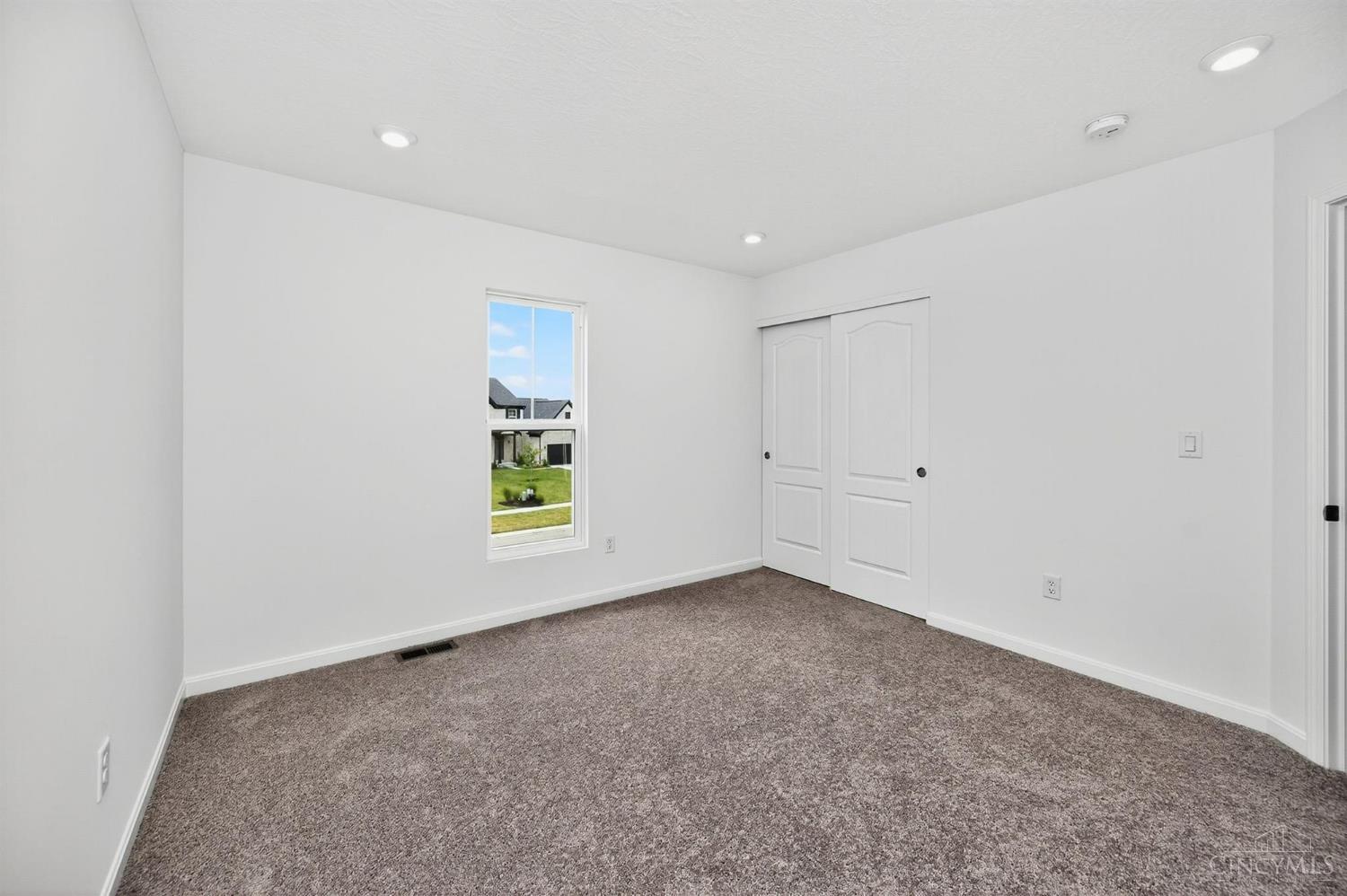 Turtle Creek Twp, Ohio, 45036, United States, 5 Bedrooms Bedrooms, ,4 BathroomsBathrooms,Residential,For Sale,1890162