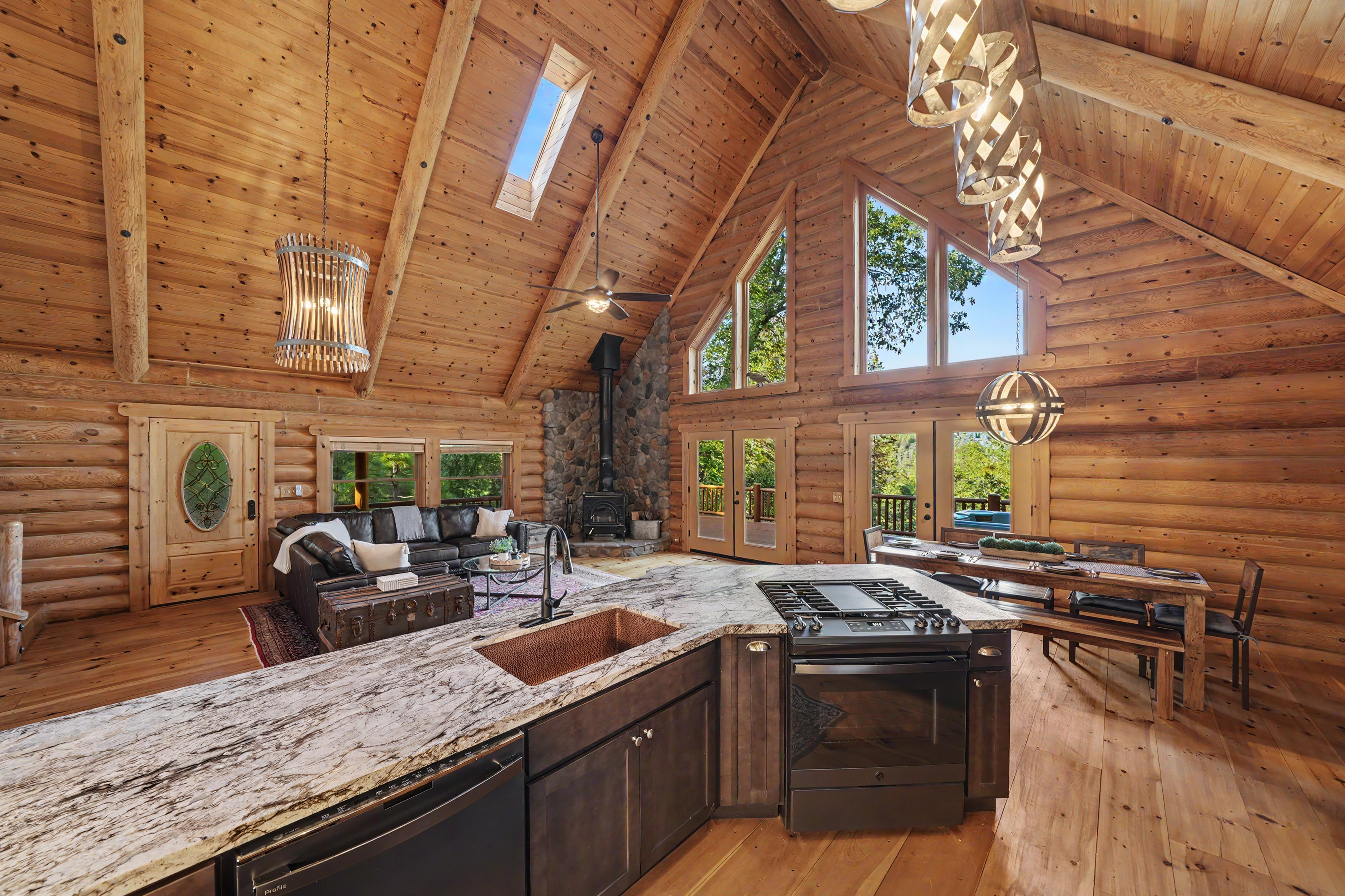  211 Fox Road, Glencoe, CA 95232 - 物件實景