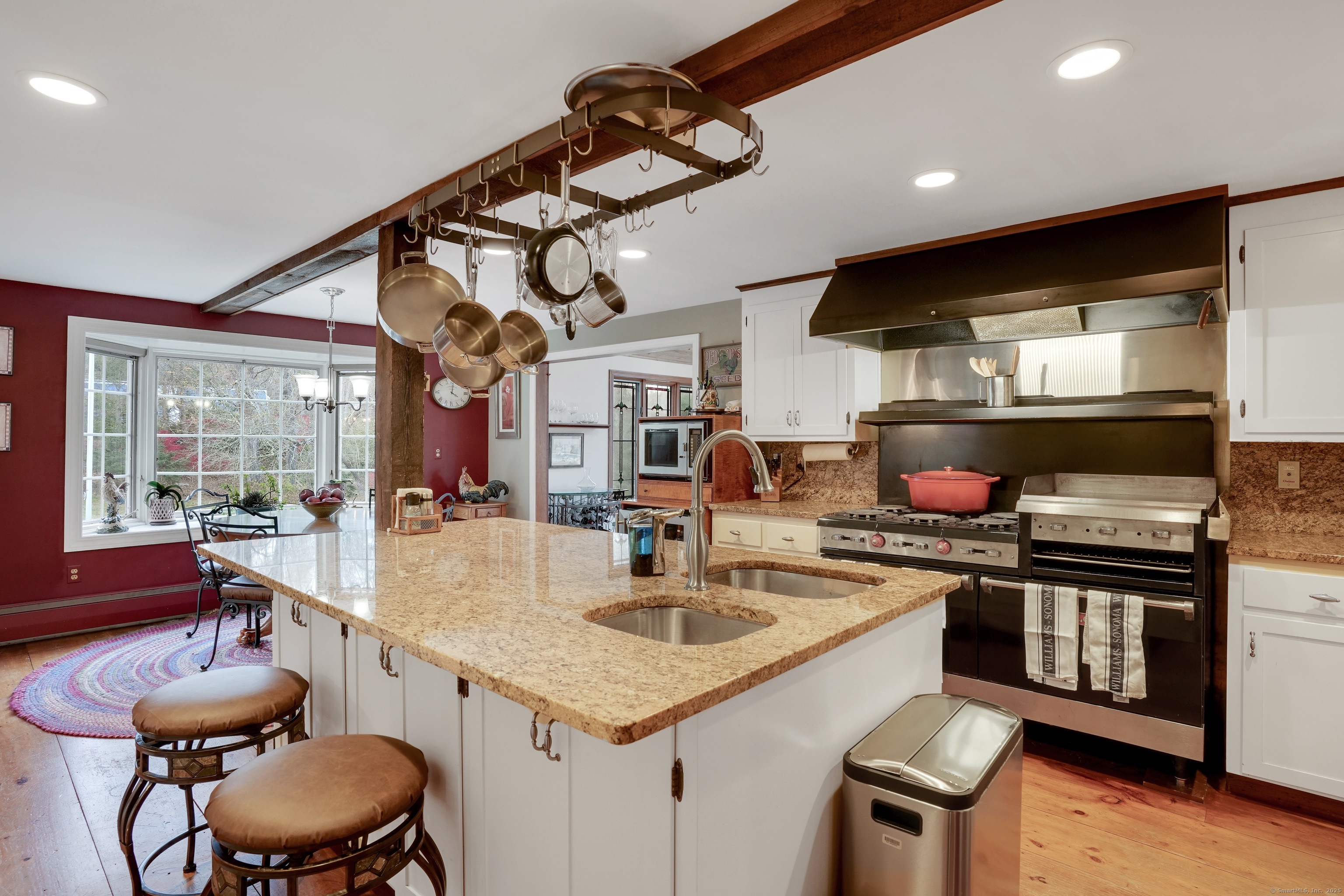 Canton, Connecticut, 06019, United States, 4 Bedrooms Bedrooms, ,3 BathroomsBathrooms,Residential,For Sale,1987943