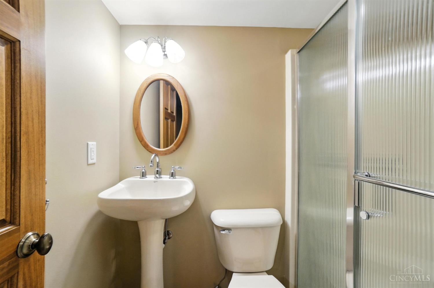 Turtle Creek Twp, Ohio, 45036, United States, 3 Bedrooms Bedrooms, ,4 BathroomsBathrooms,Residential,For Sale,1885358