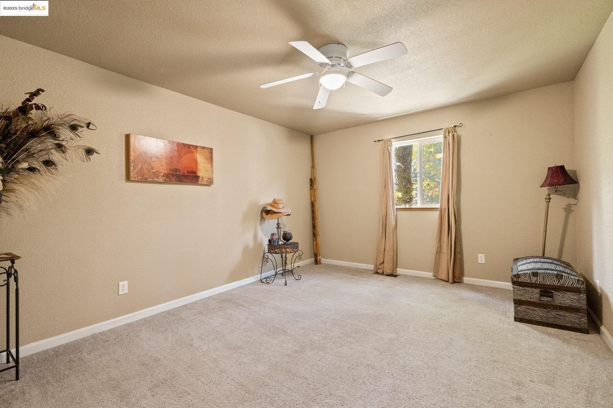 Sonora, California, 95370, United States, 5 Bedrooms Bedrooms, ,3 BathroomsBathrooms,Residential,For Sale,1979113