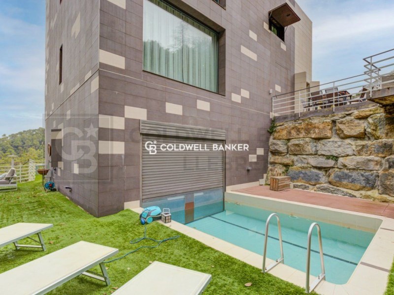 Barcelona, Barcelona, Sarri? - Sant Gervasi, Vallv, Barcelona, Catalonia, ES, 6 Bedrooms Bedrooms, ,4 BathroomsBathrooms,Residential,For Sale,Barcelona, Barcelona, Sarri? - Sant Gervasi, Vallv,1448658