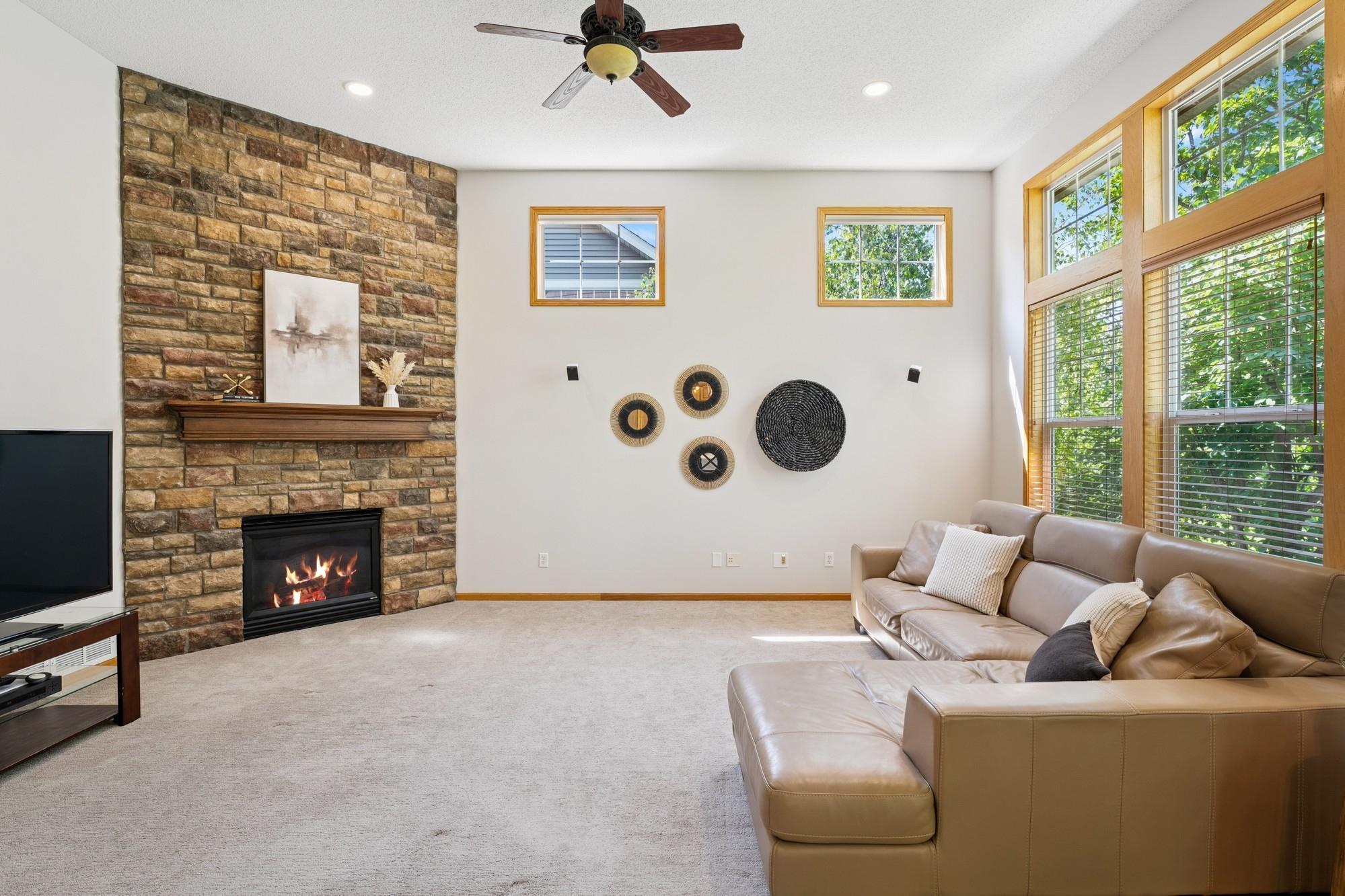 Woodbury, Minnesota, 55129, United States, 5 Bedrooms Bedrooms, ,3 BathroomsBathrooms,Residential,For Sale,1917665