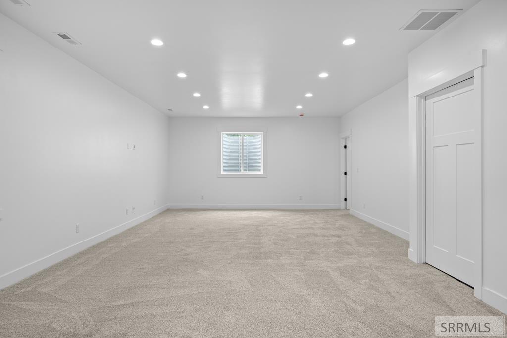 RIGBY, Idaho, 83442, United States, 5 Bedrooms Bedrooms, ,3 BathroomsBathrooms,Residential,For Sale,1983610