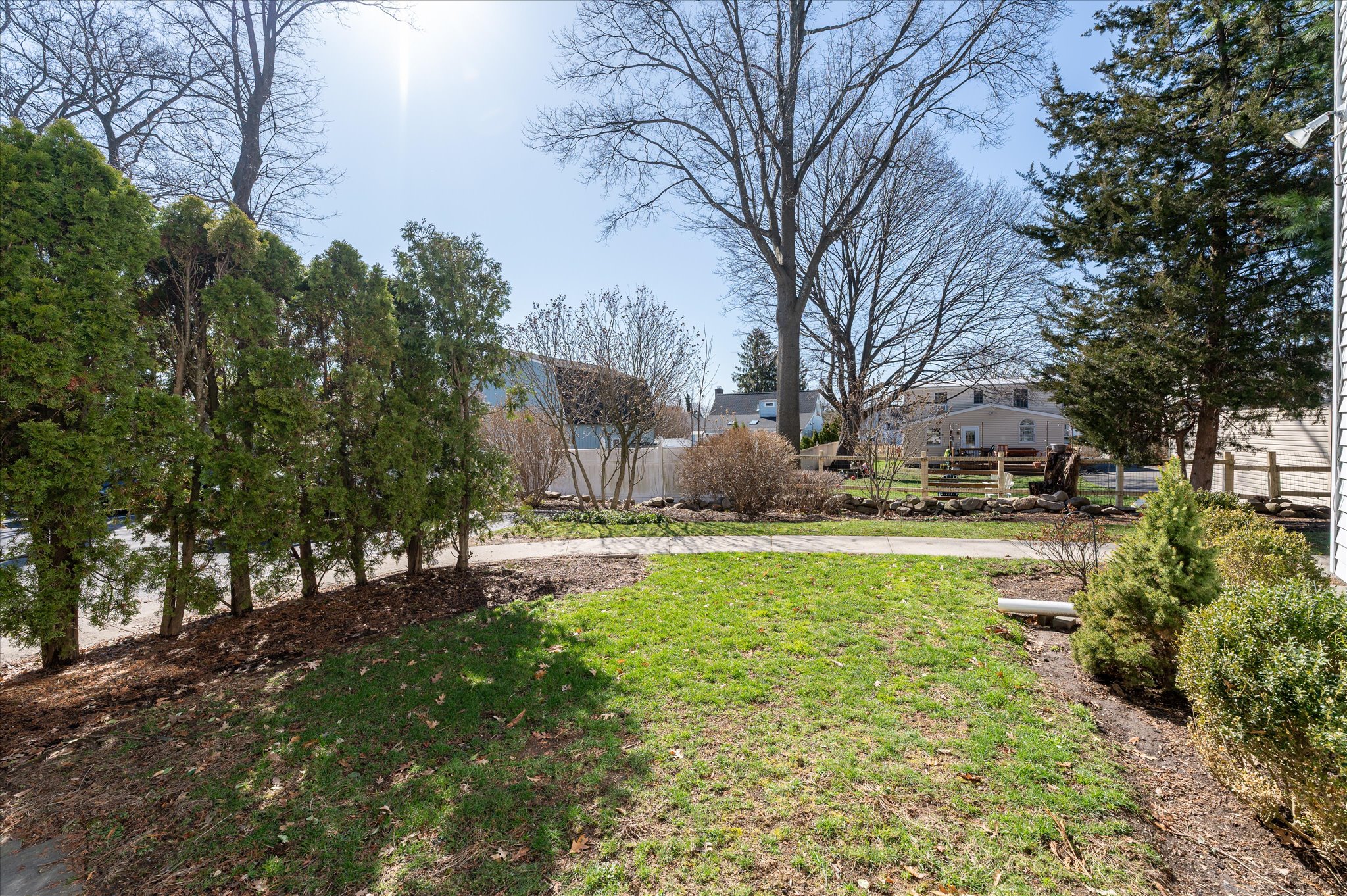  453 Sylvan Knoll Road - 物件實景