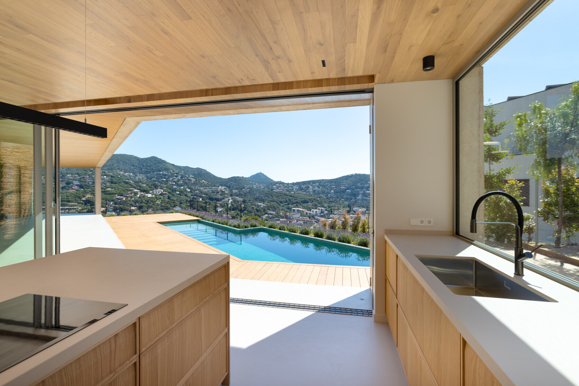  Spectacular new contemporary house with sea views in Cabrils - 物件實景