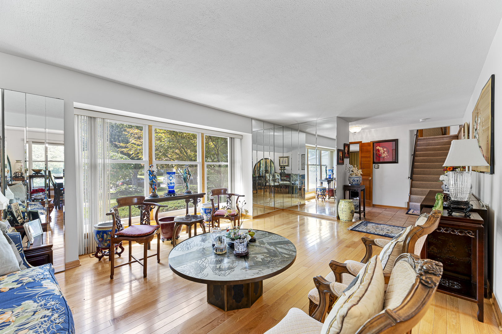Glenview, Illinois, 60026, United States, 5 Bedrooms Bedrooms, ,3 BathroomsBathrooms,Residential,For Sale,1940344