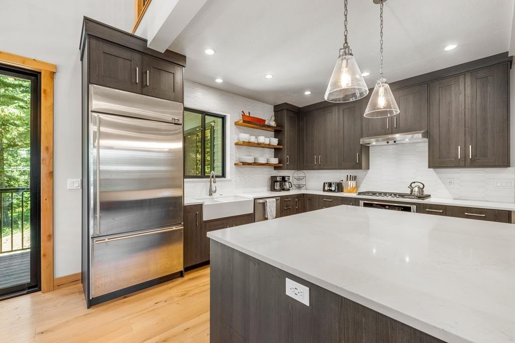 McCall, Idaho, 83638, United States, 8 Bedrooms Bedrooms, ,6 BathroomsBathrooms,Residential,For Sale,1974321