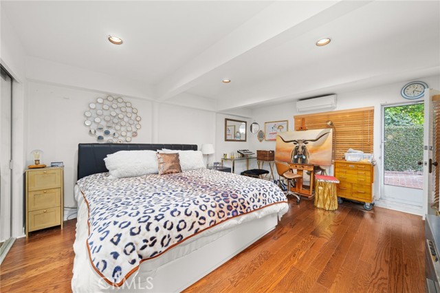 Los Angeles, California, 90064, United States, 6 Bedrooms Bedrooms, ,3 BathroomsBathrooms,Residential,For Sale,1977157