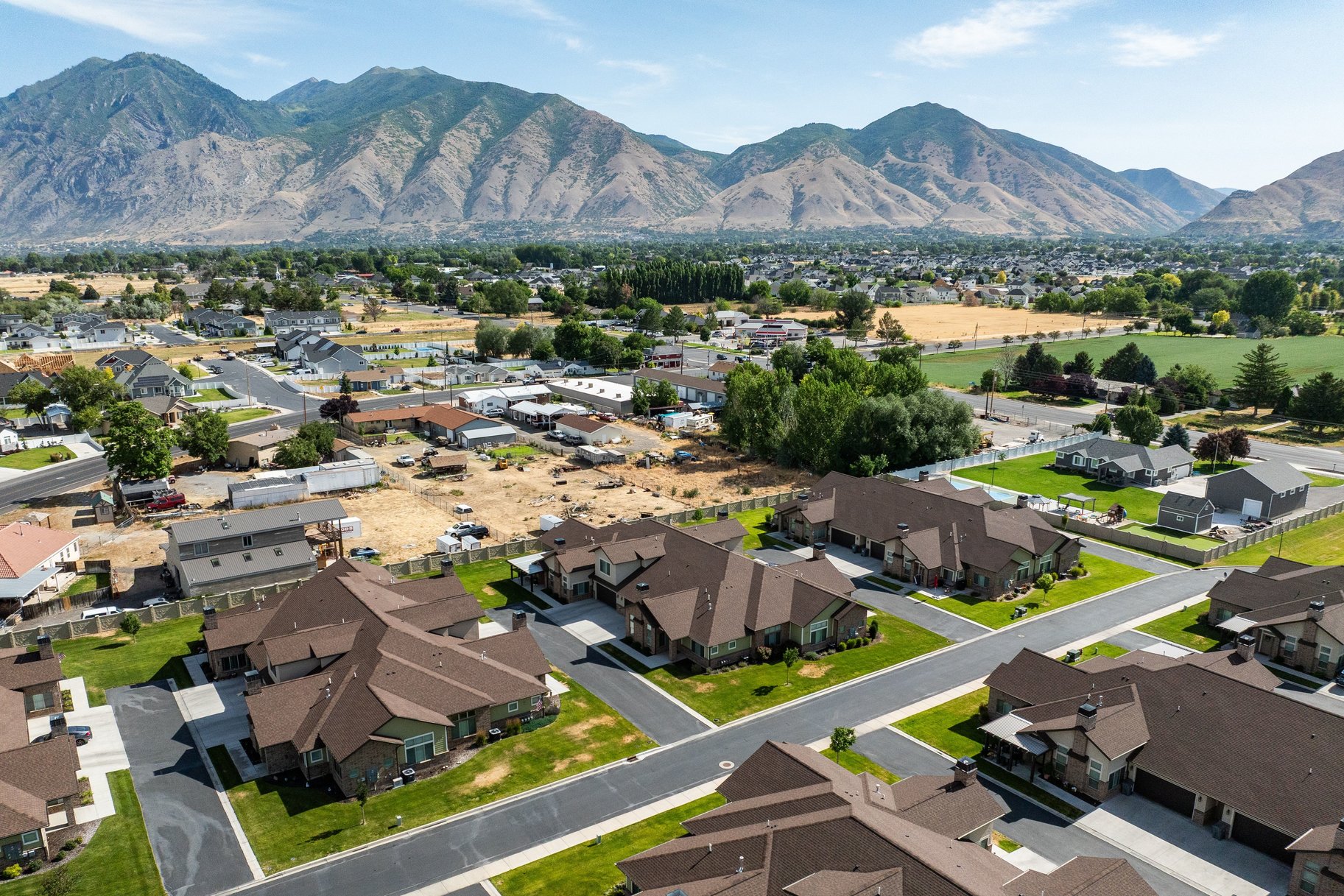 Fantastic 4 Bedroom Home in 55+ Community in Mapleton - 物件實景