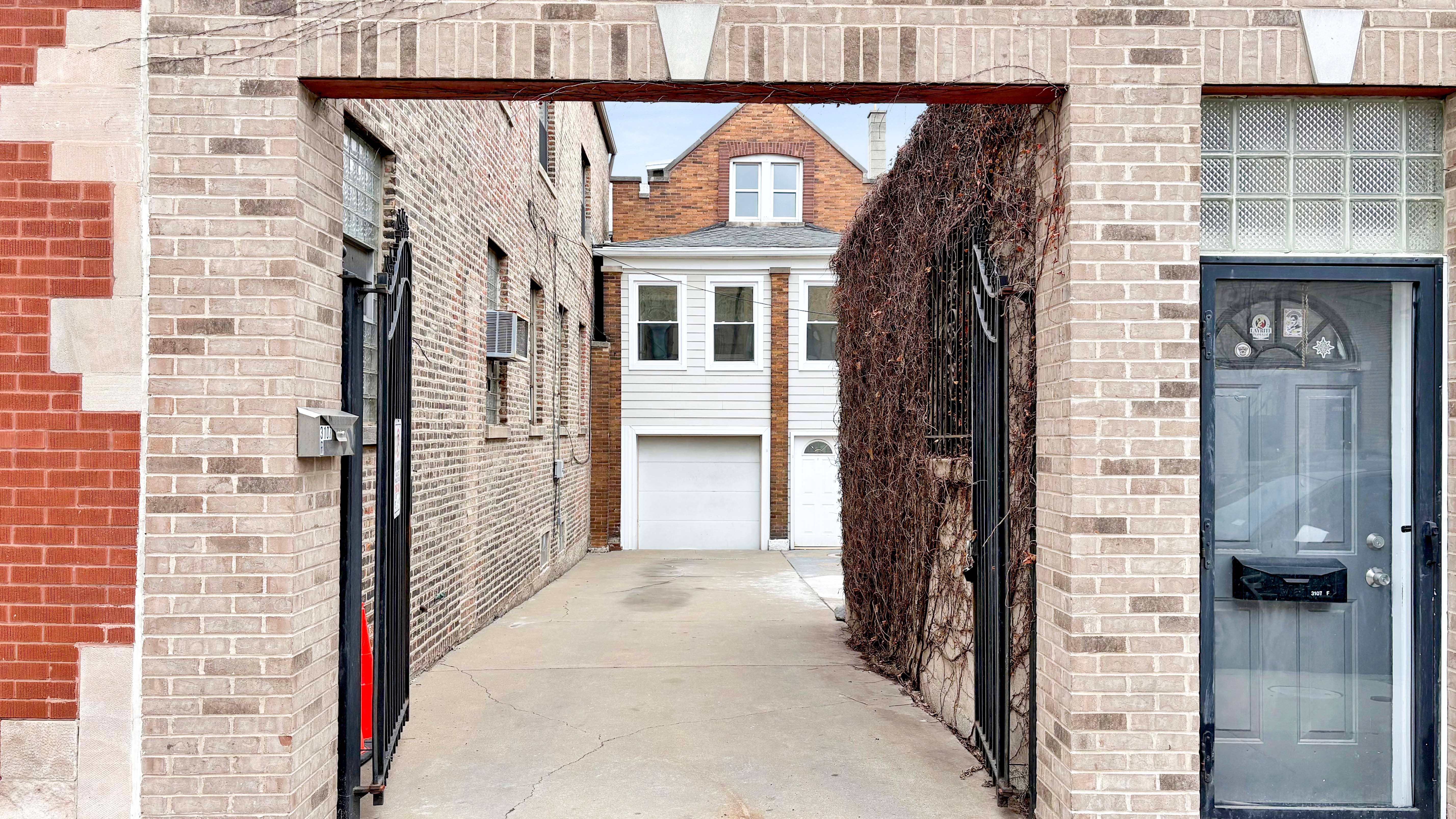  Rare Mixed-use Opportunity in the Heart of Bridgeport - 物件實景