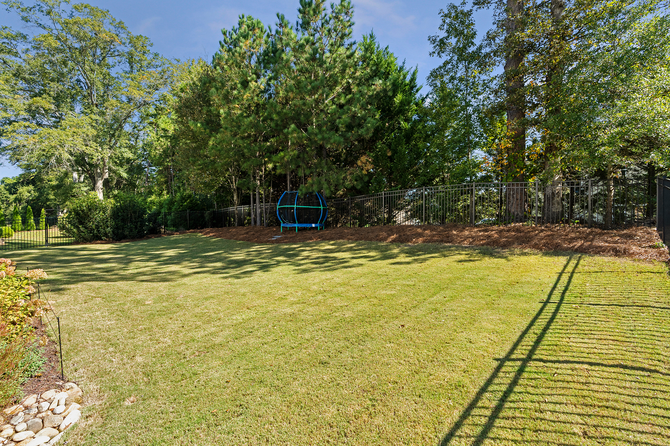  Beautifully Designed Home in the Desirable Kelly Mill Reserve Community - 物件實景