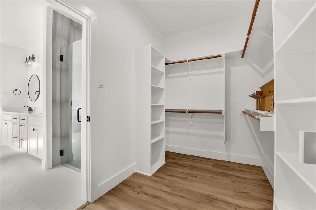 Millsap, Texas, 76066, United States, 4 Bedrooms Bedrooms, ,3 BathroomsBathrooms,Residential,For Sale,1976934